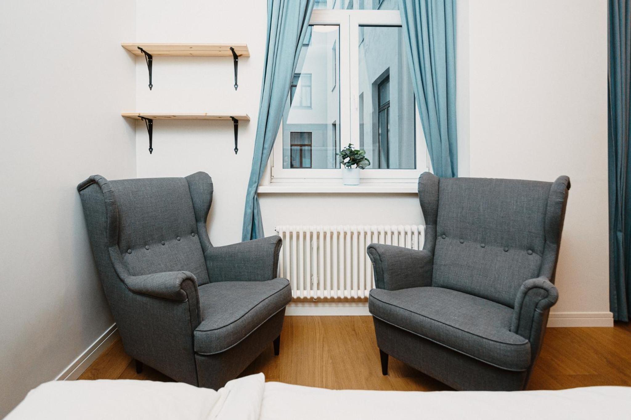 Stylish Central Apartment - 5 mins to Old Town view 5