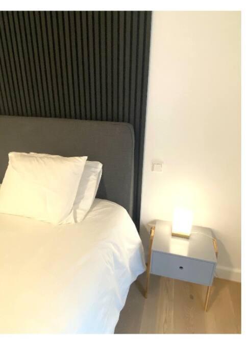 Luxury 2 bedrooms family flat in center w. Parking