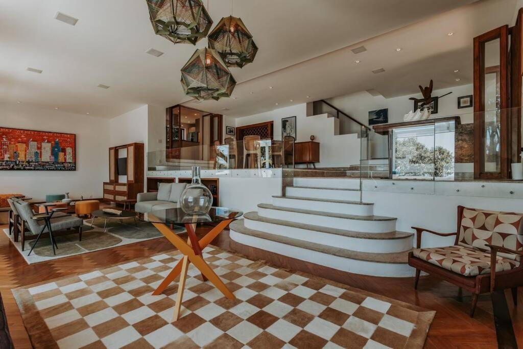Tropical Escape Next to Leblon (Villa Elis Regina)