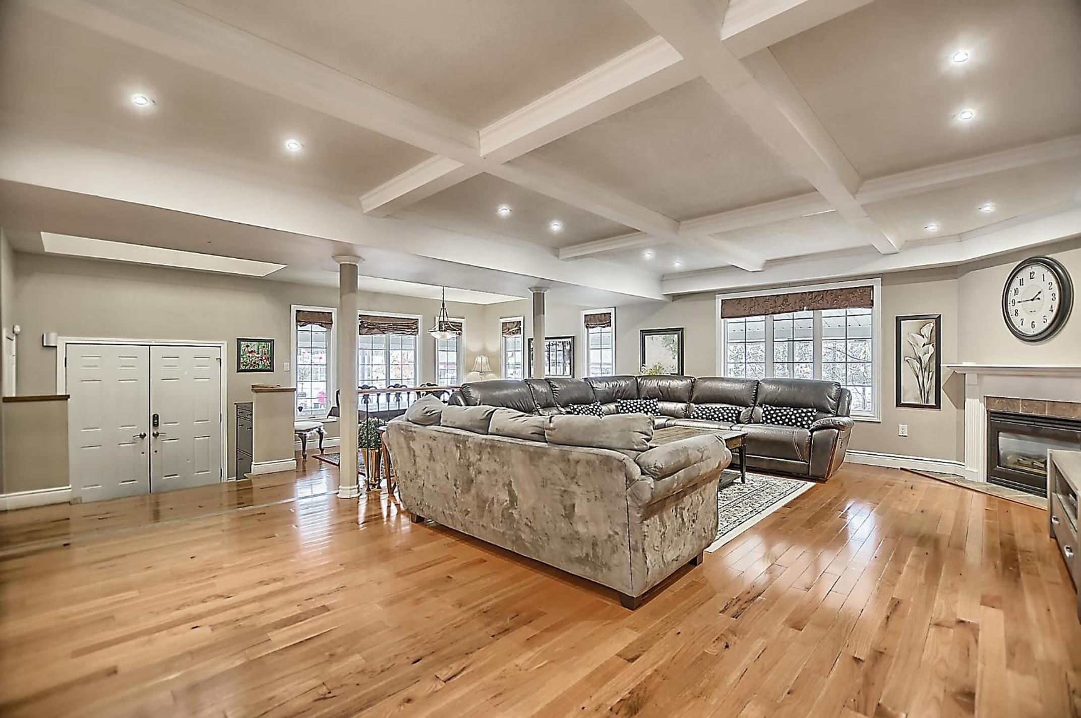 6 Bedroom Executive Cottage near Innisfil Beach Park