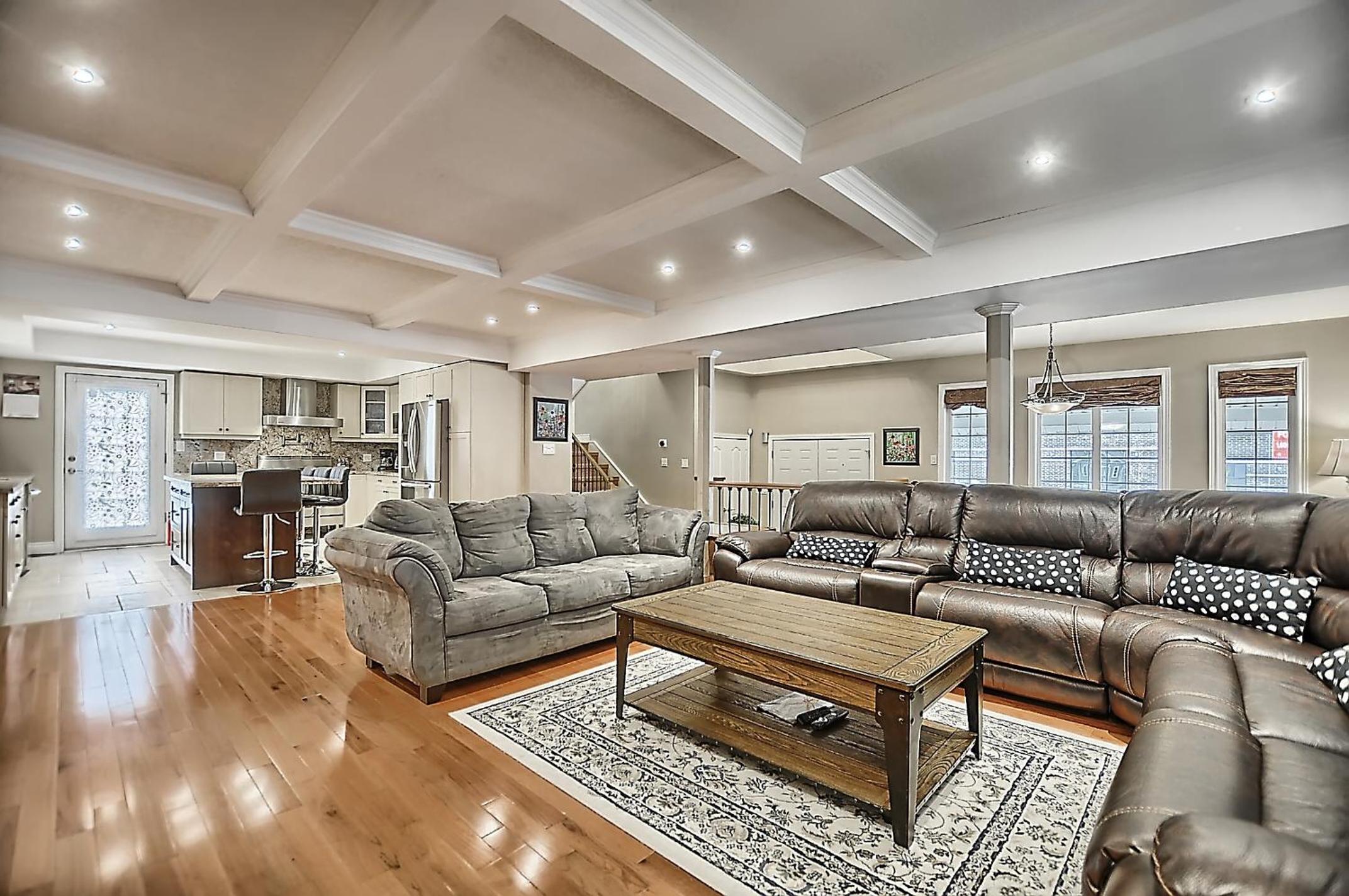 6 Bedroom Executive Cottage near Innisfil Beach Park