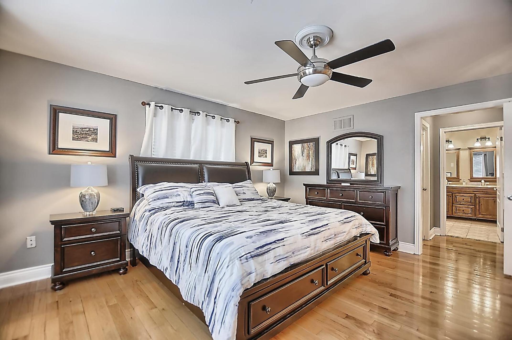 6 Bedroom Executive Cottage near Innisfil Beach Park