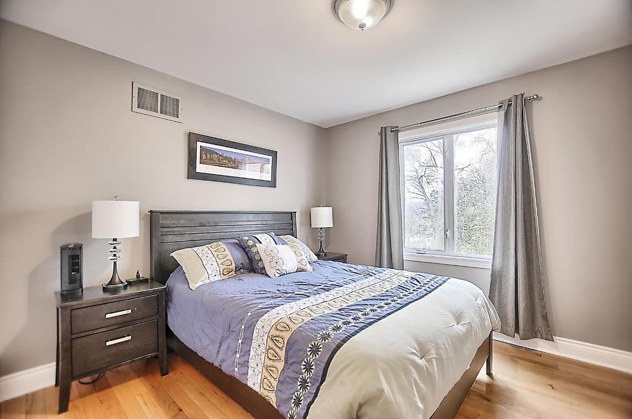 6 Bedroom Executive Cottage near Innisfil Beach Park