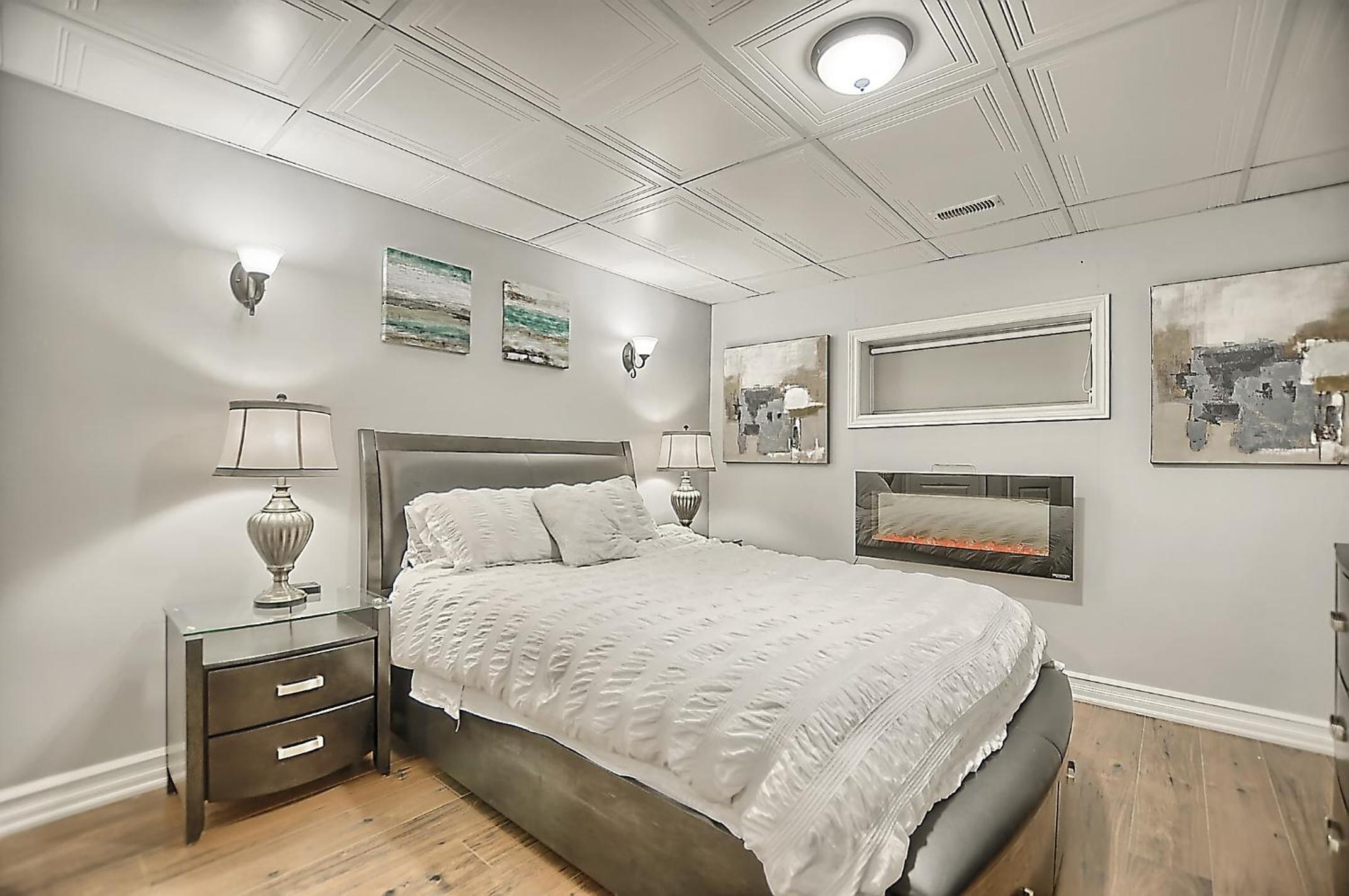 6 Bedroom Executive Cottage near Innisfil Beach Park