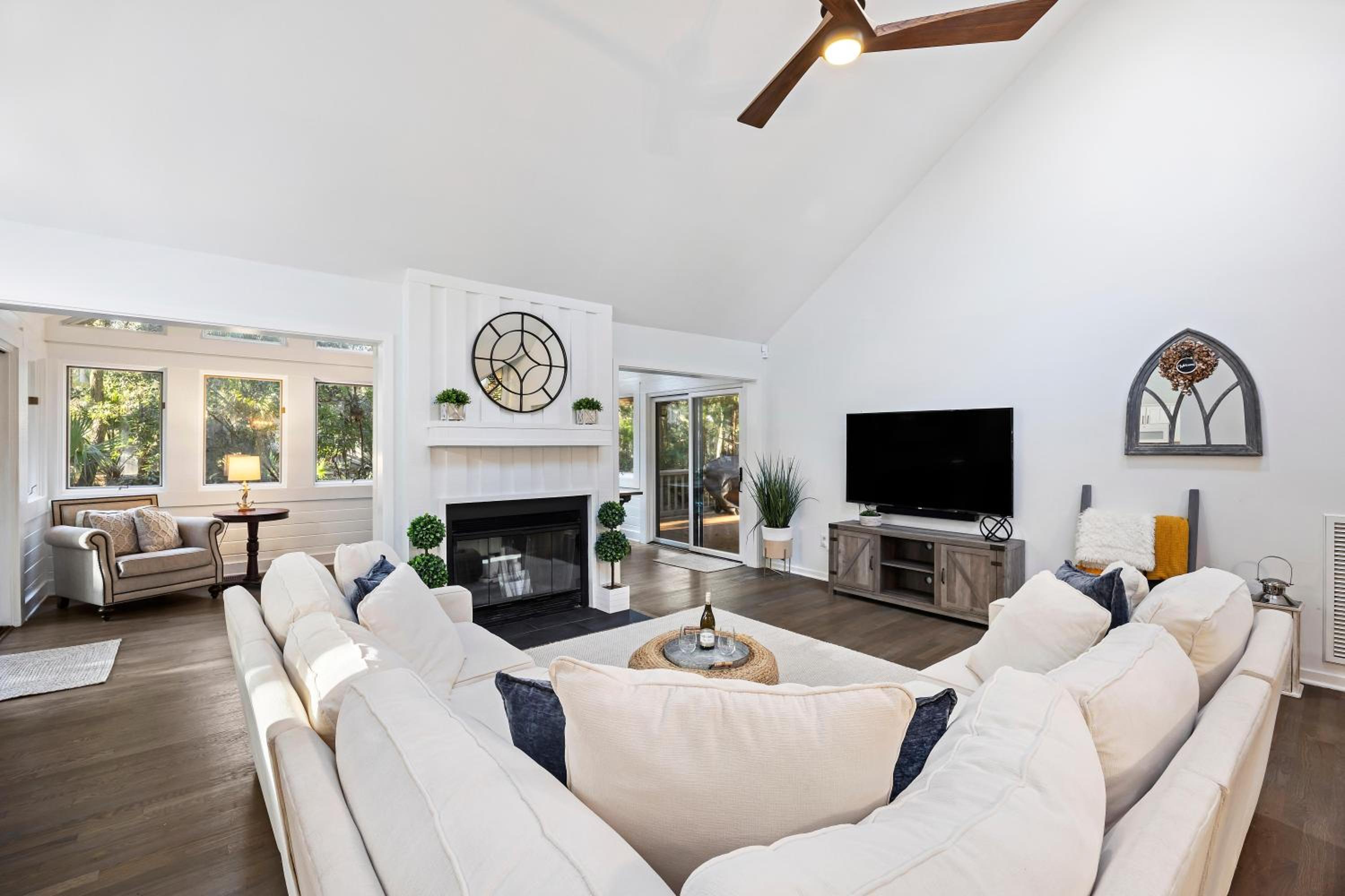 SI2995: 2995 Seabrook Island Rd. view 3