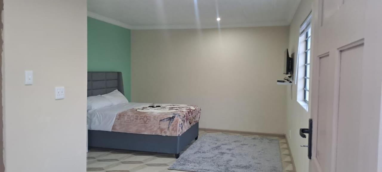 HARESCA LUXURY Accommodation Bellville
