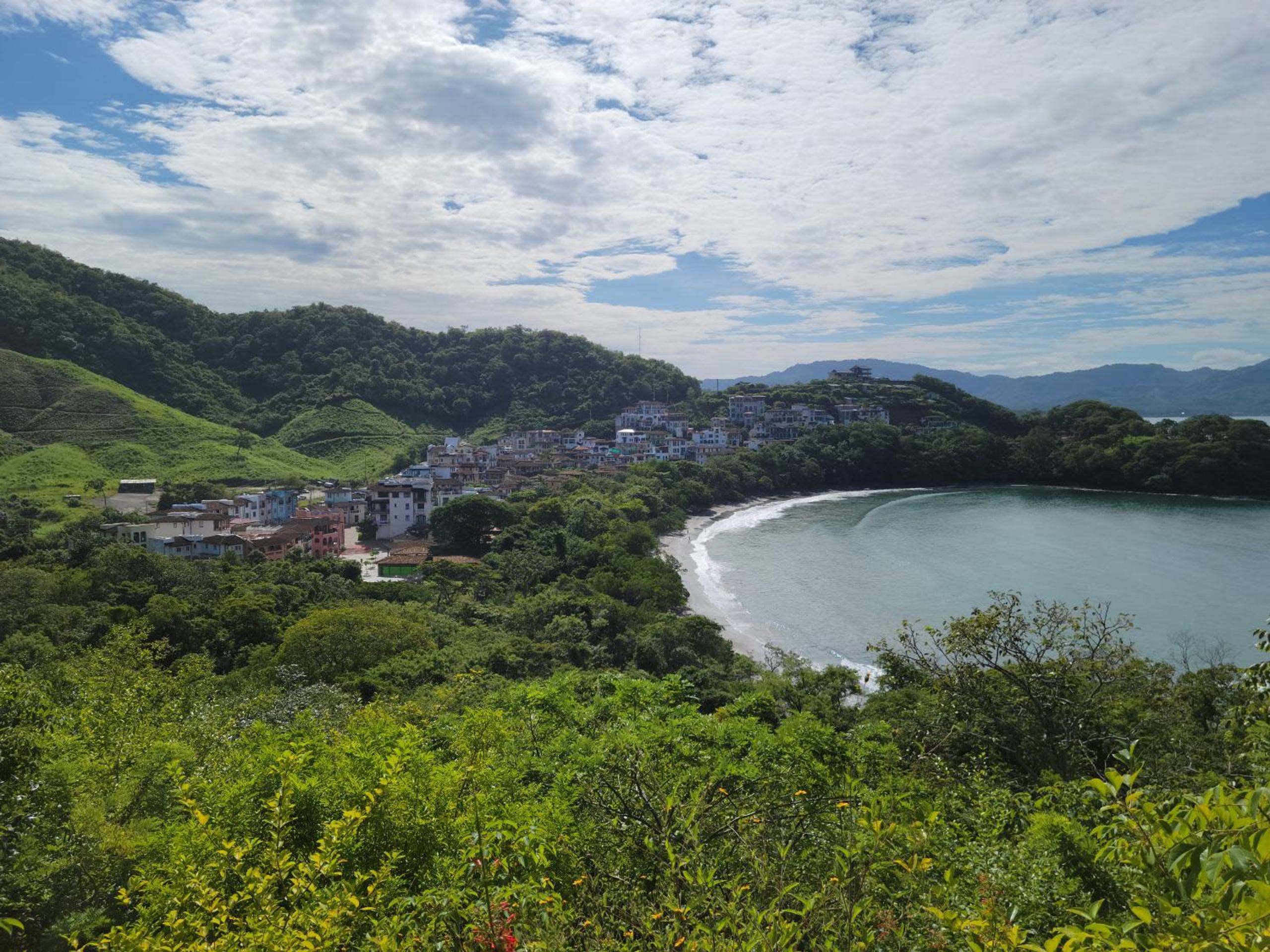Las Catalinas - 5 bedroom luxury beachfront home - Casa Alouatta