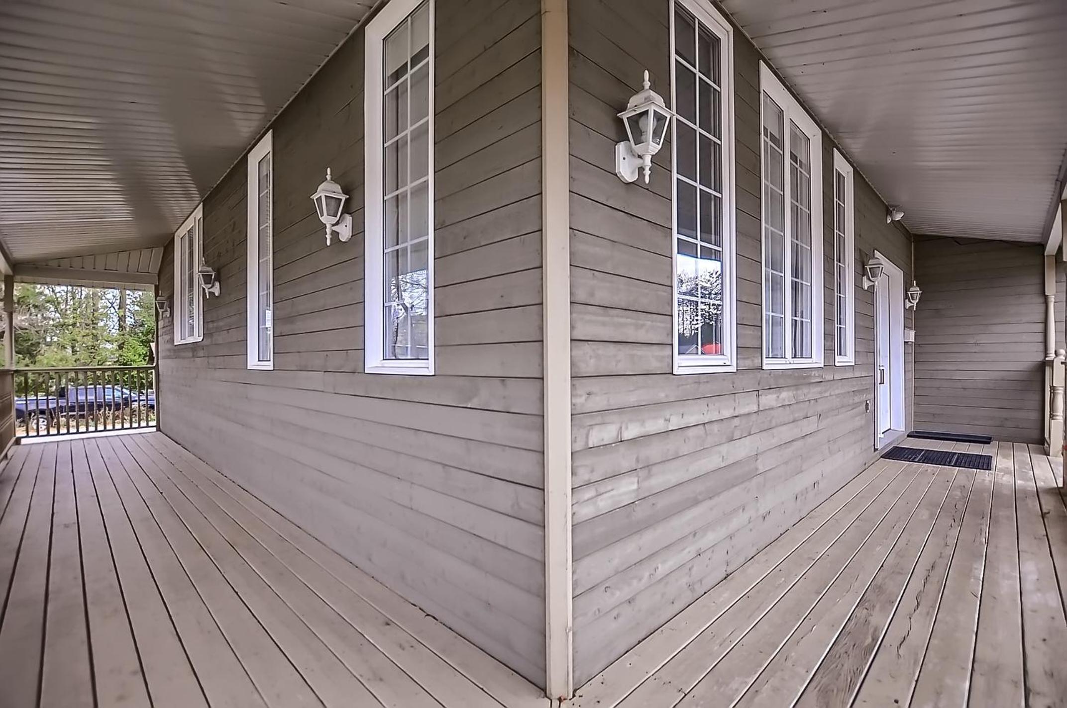 6 Bedroom Executive Cottage near Innisfil Beach Park