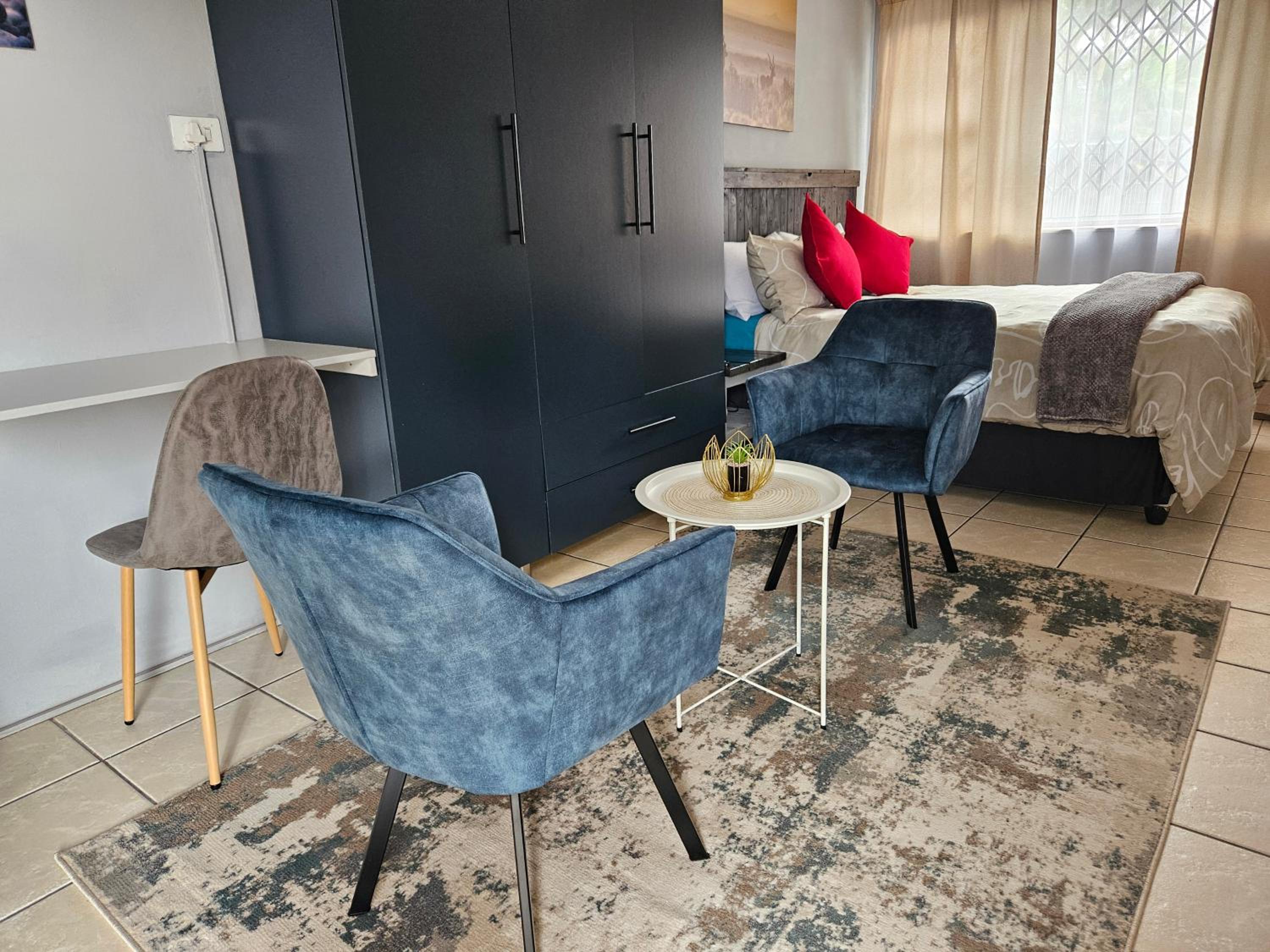 Deluxe Guest Suite at Warner Beach view 2