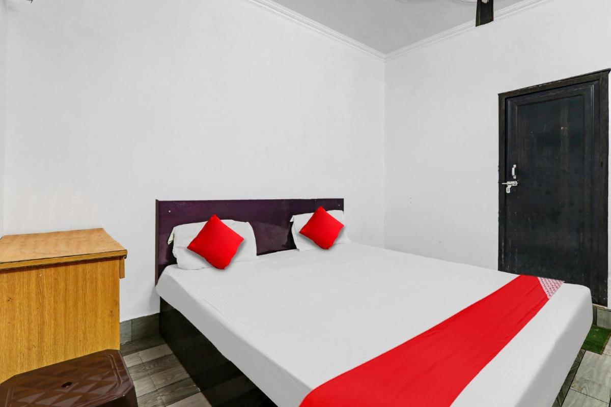 OYO Flagship Hotel Aastha view 5