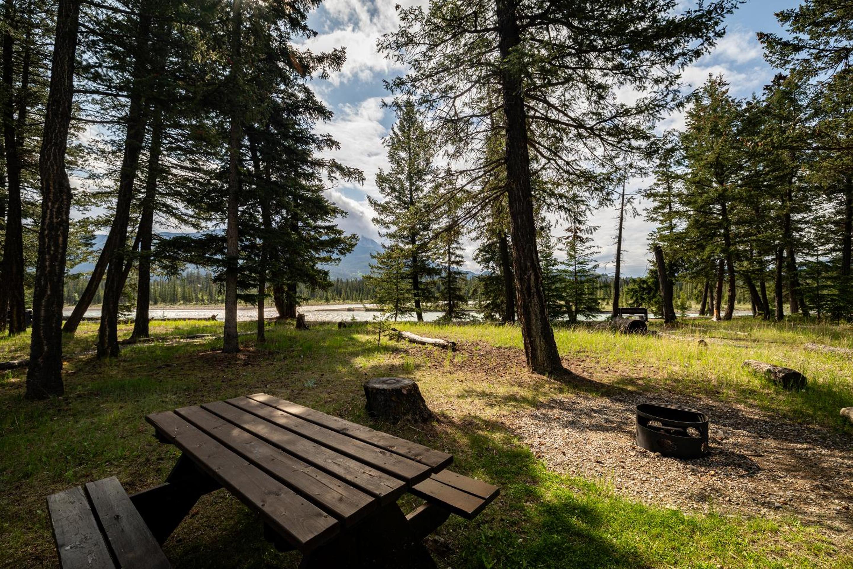 Jasper Vacations - Pine Bungalows - Property Image 2