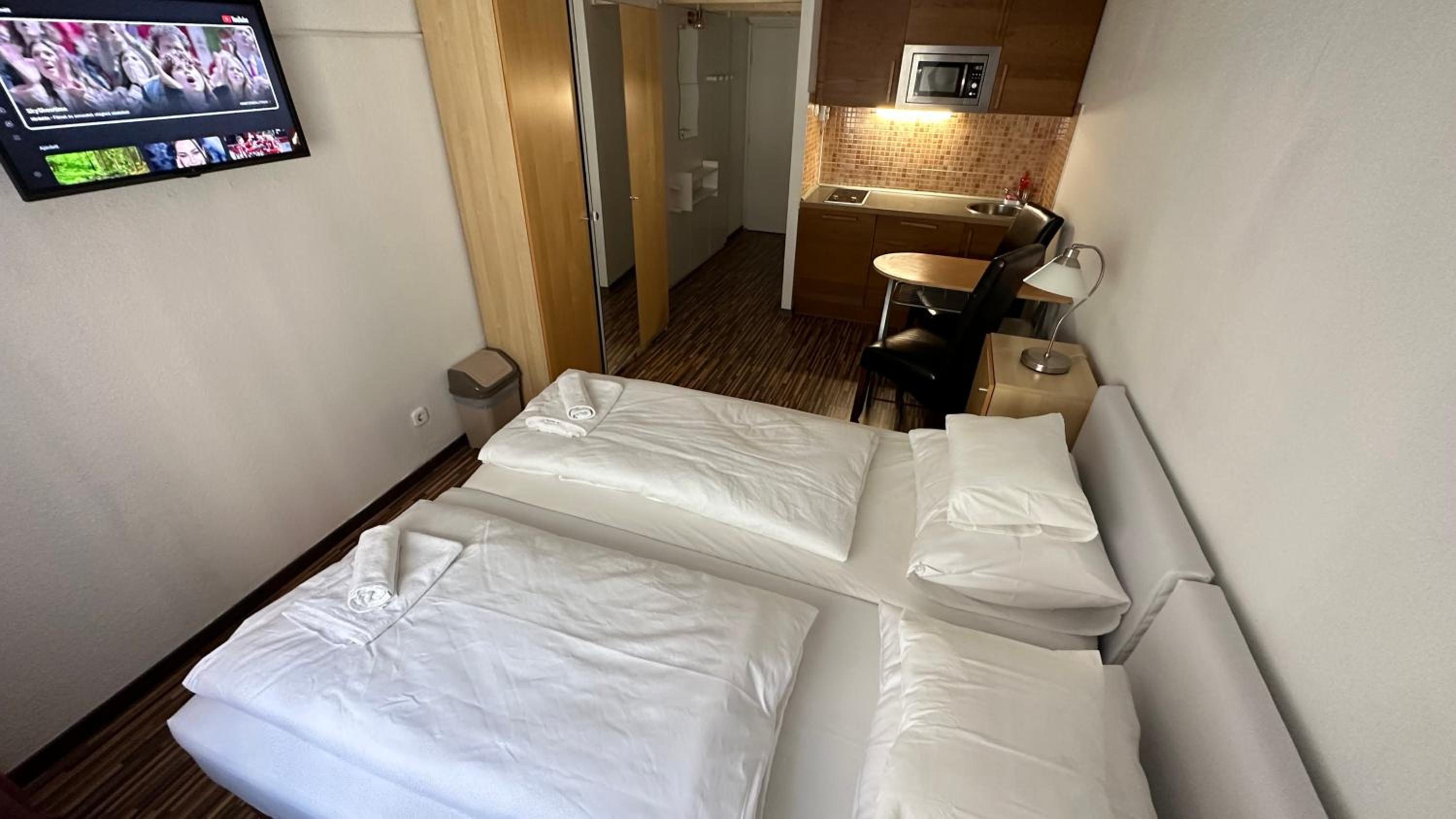 Hermina Apartmanok Westend
