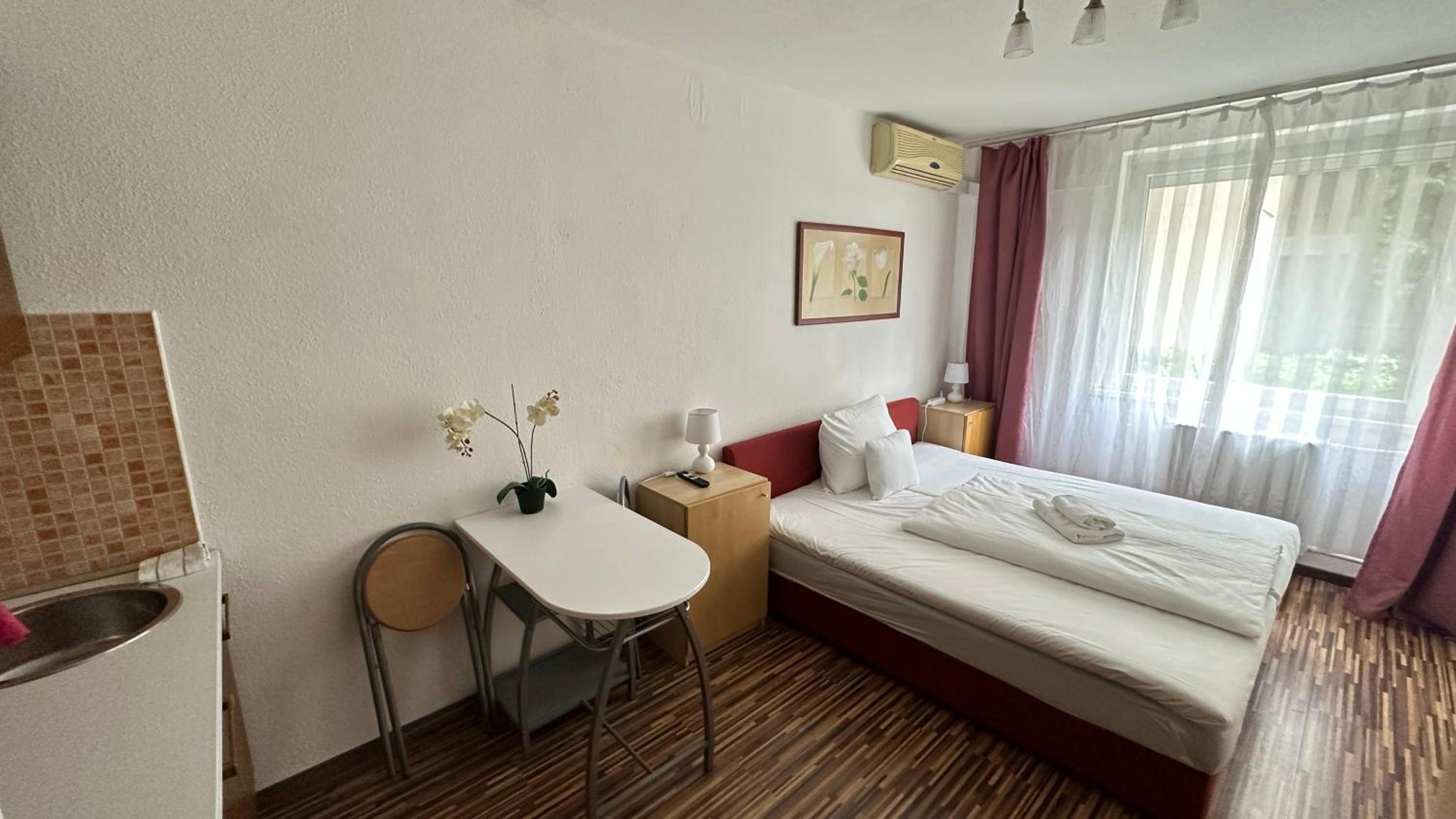 Hermina Apartmanok Westend