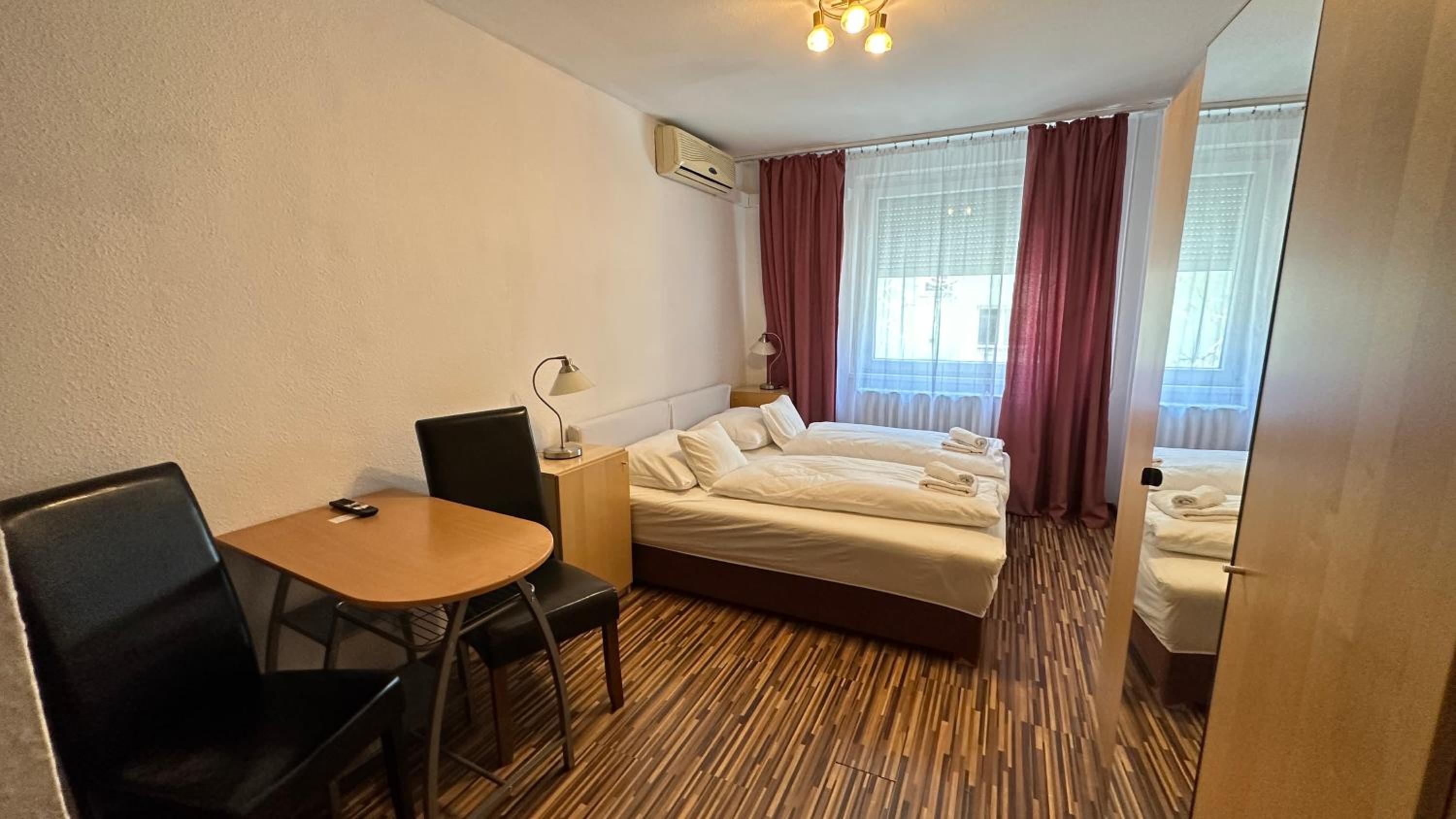 Hermina Apartmanok Westend