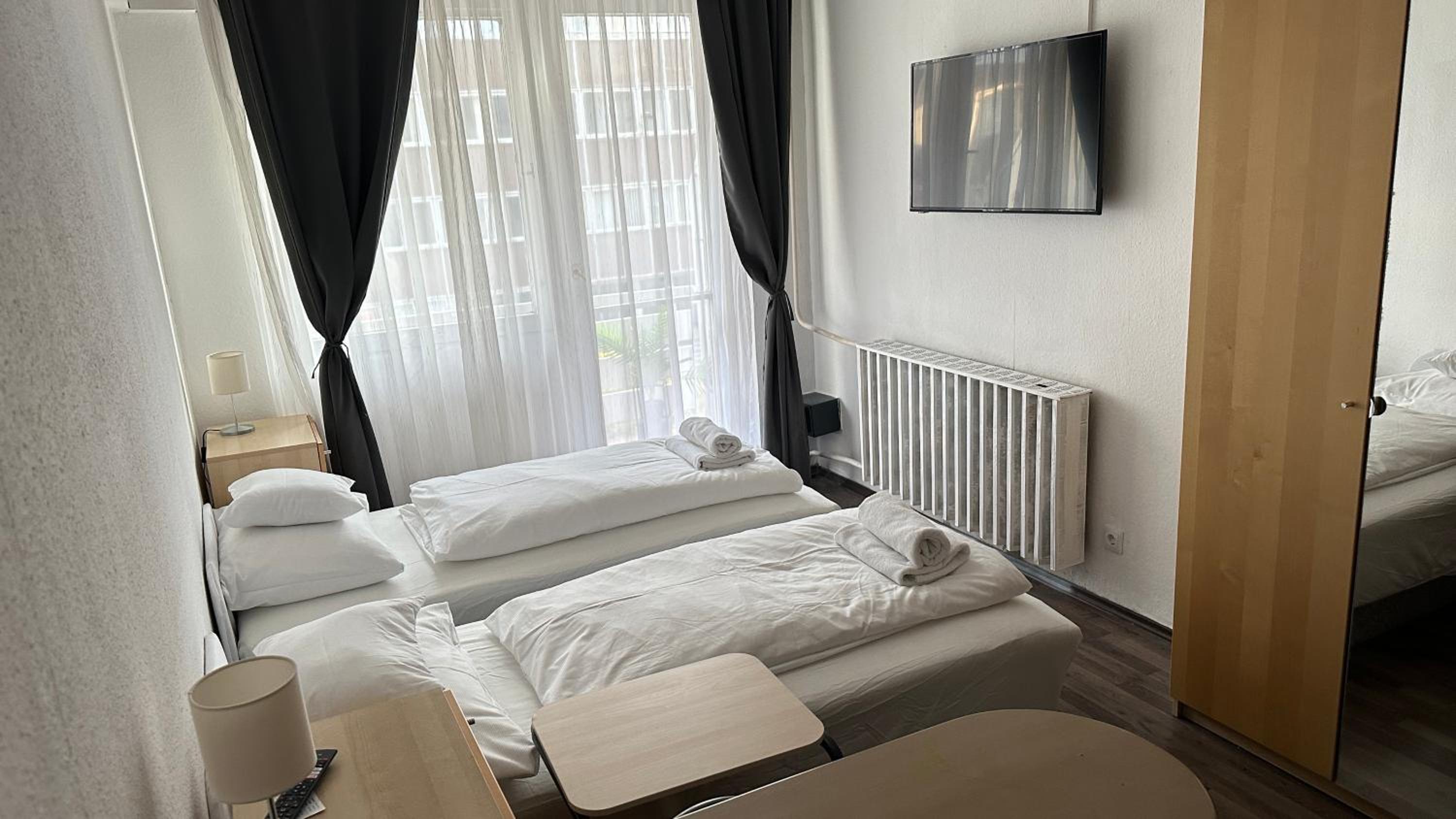 Hermina Apartmanok Westend