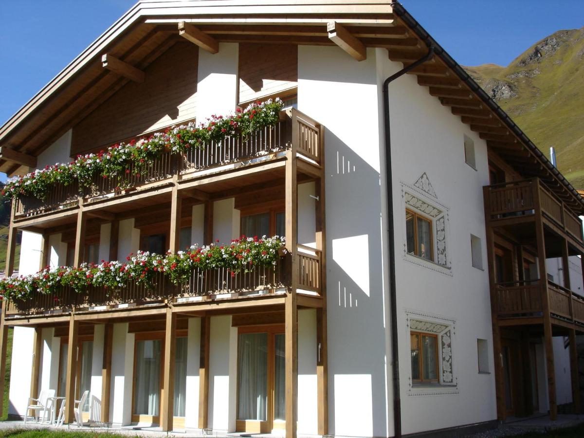 Hotel Arch San Martin - Image 1