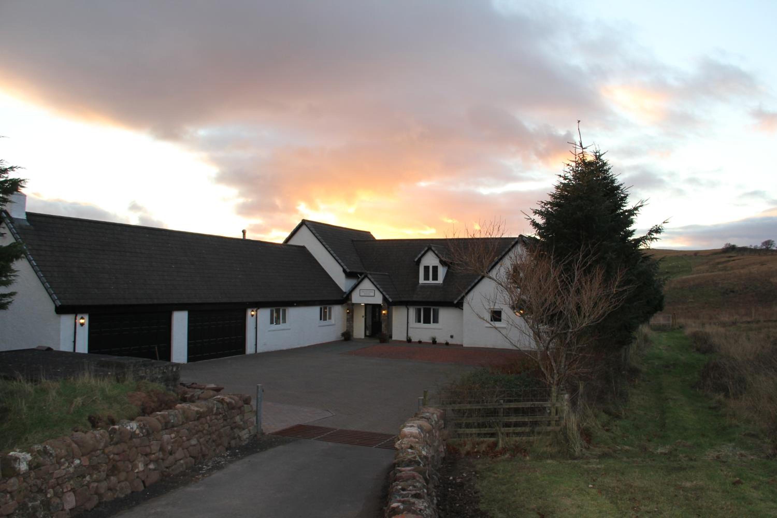 Grassyards House