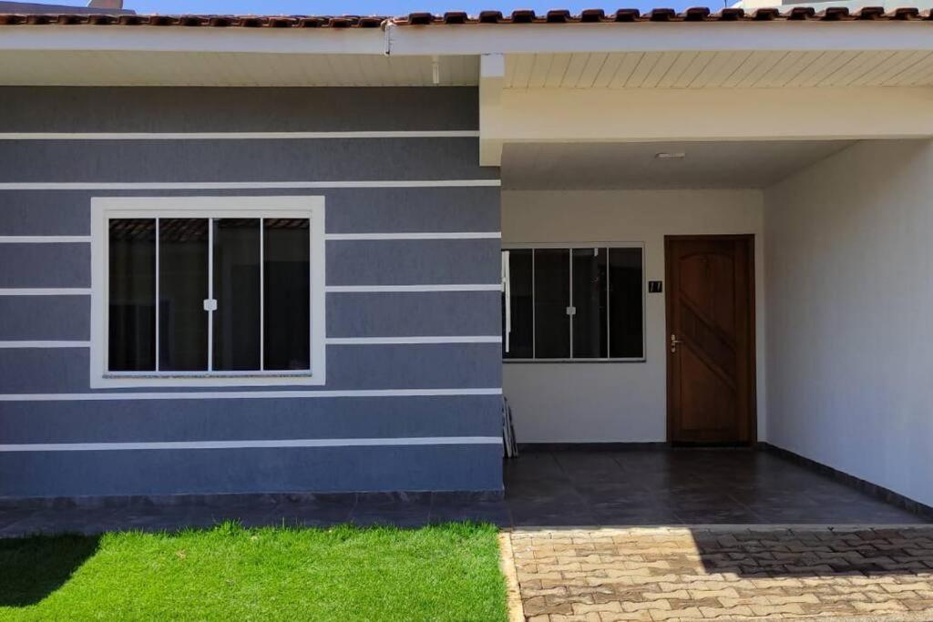 Casa com AR COND. em todos os comodos mobiliada