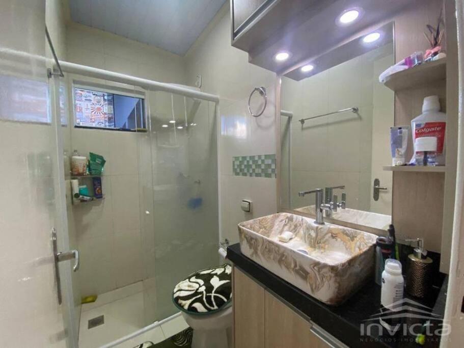 Casa com AR COND. em todos os comodos mobiliada