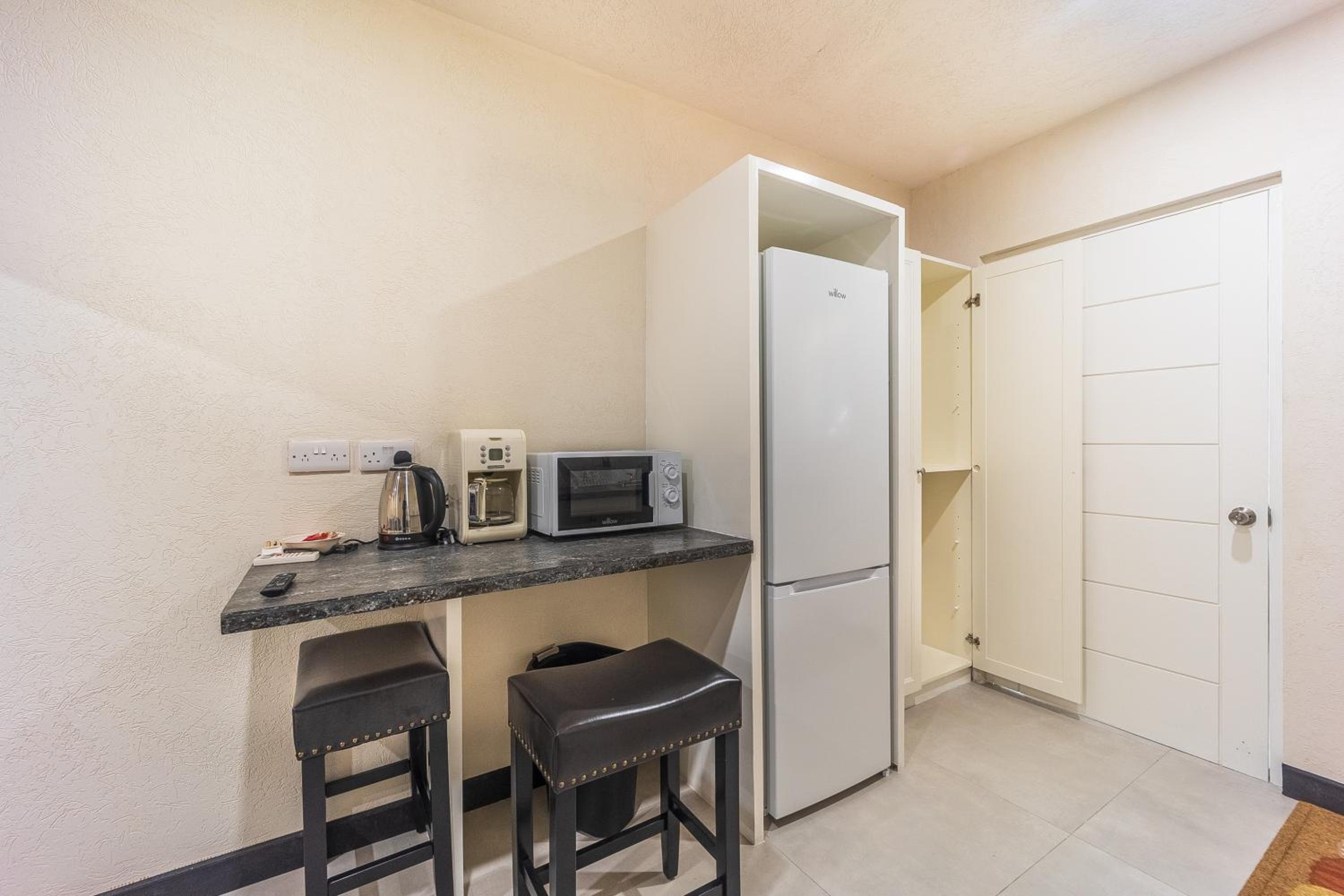 Kahili Apartments