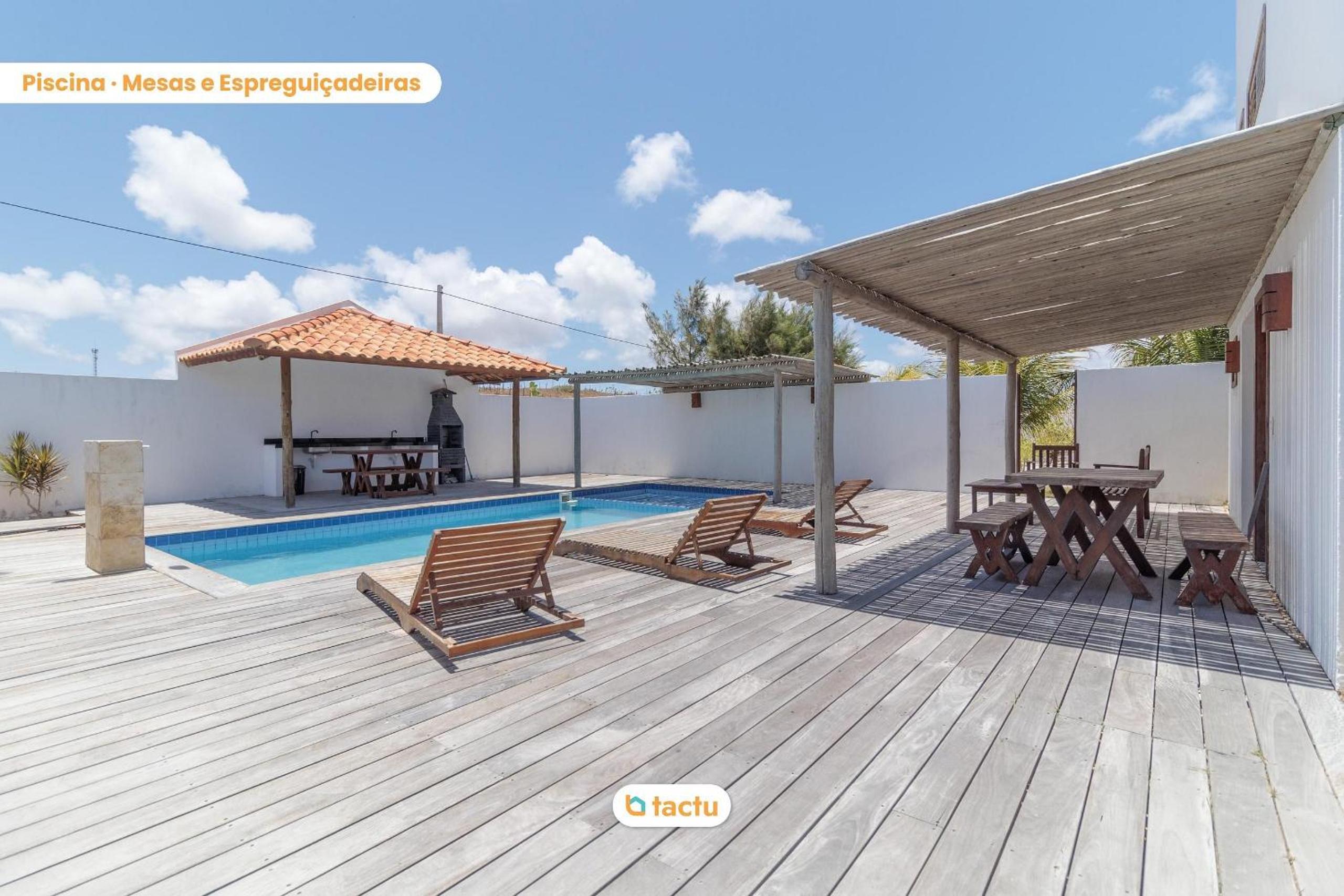 100m from the beach in Pontal de Maceió by Tactu