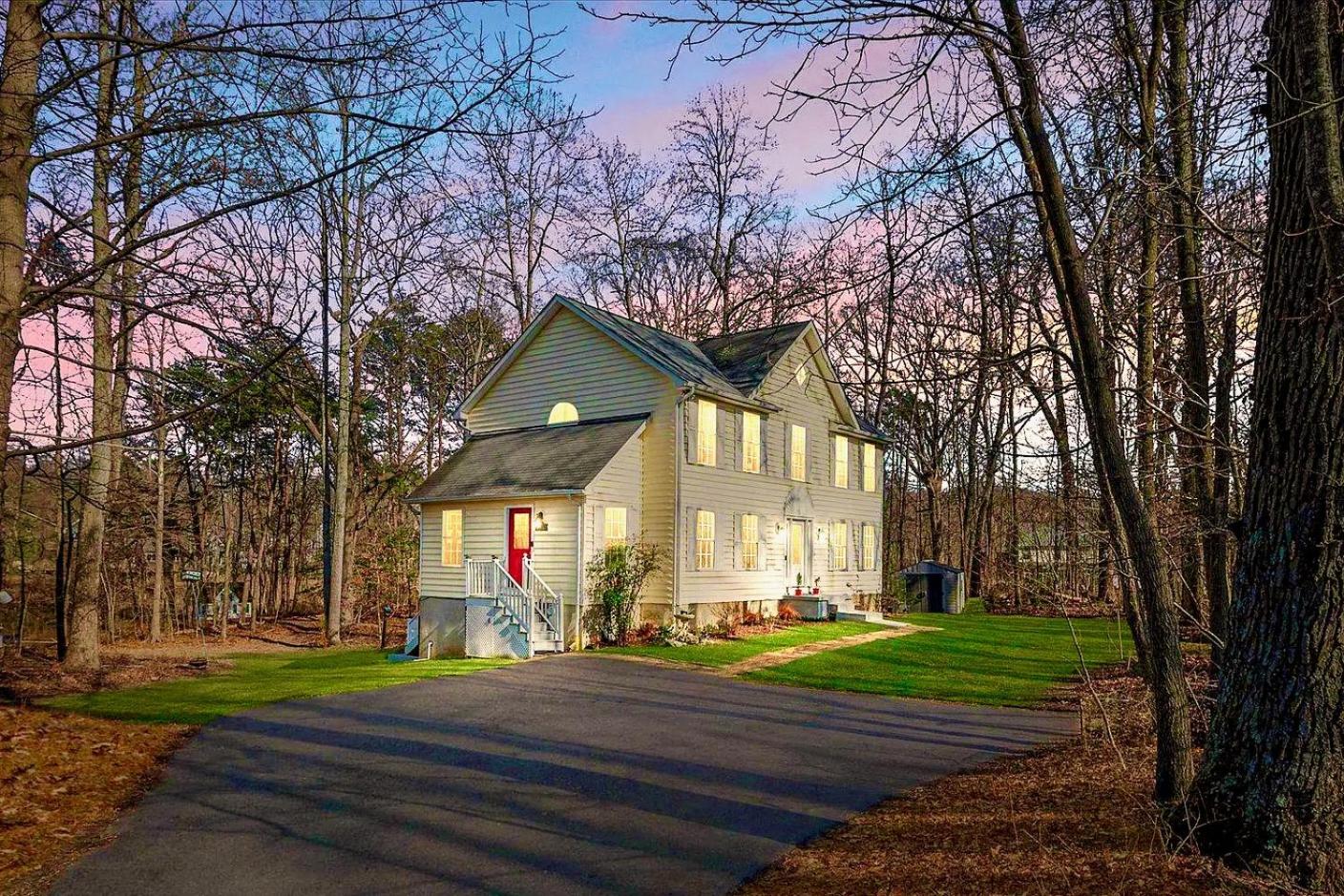 Annapolis Vacations - The Compass Rose by Leavetown Vacations - Property Image 1