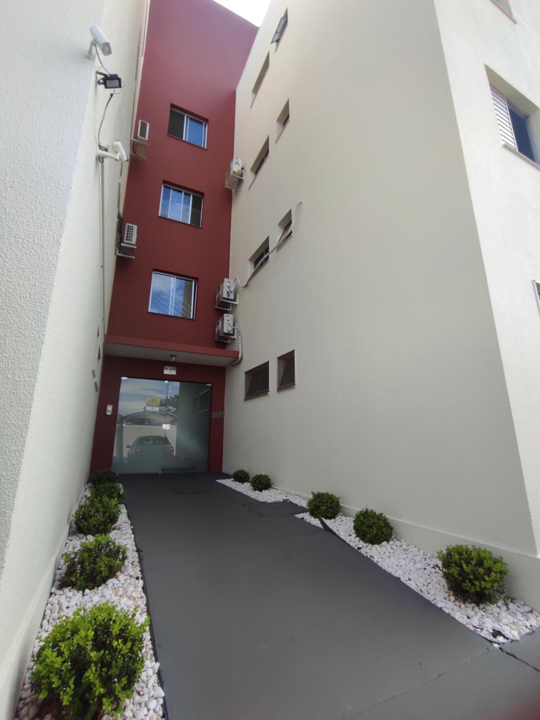 Apartamento inteiro no Alto Umuarama, próximo ao Aeroporto, Medicina e Granja Marileusa.