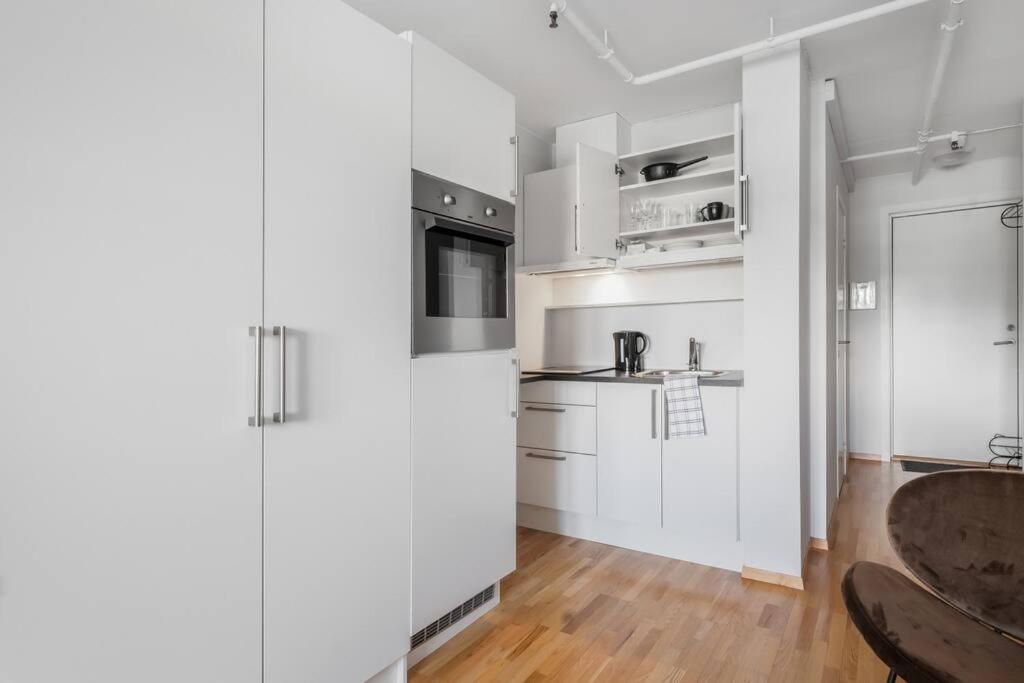 Budget studio by the city canal view 4
