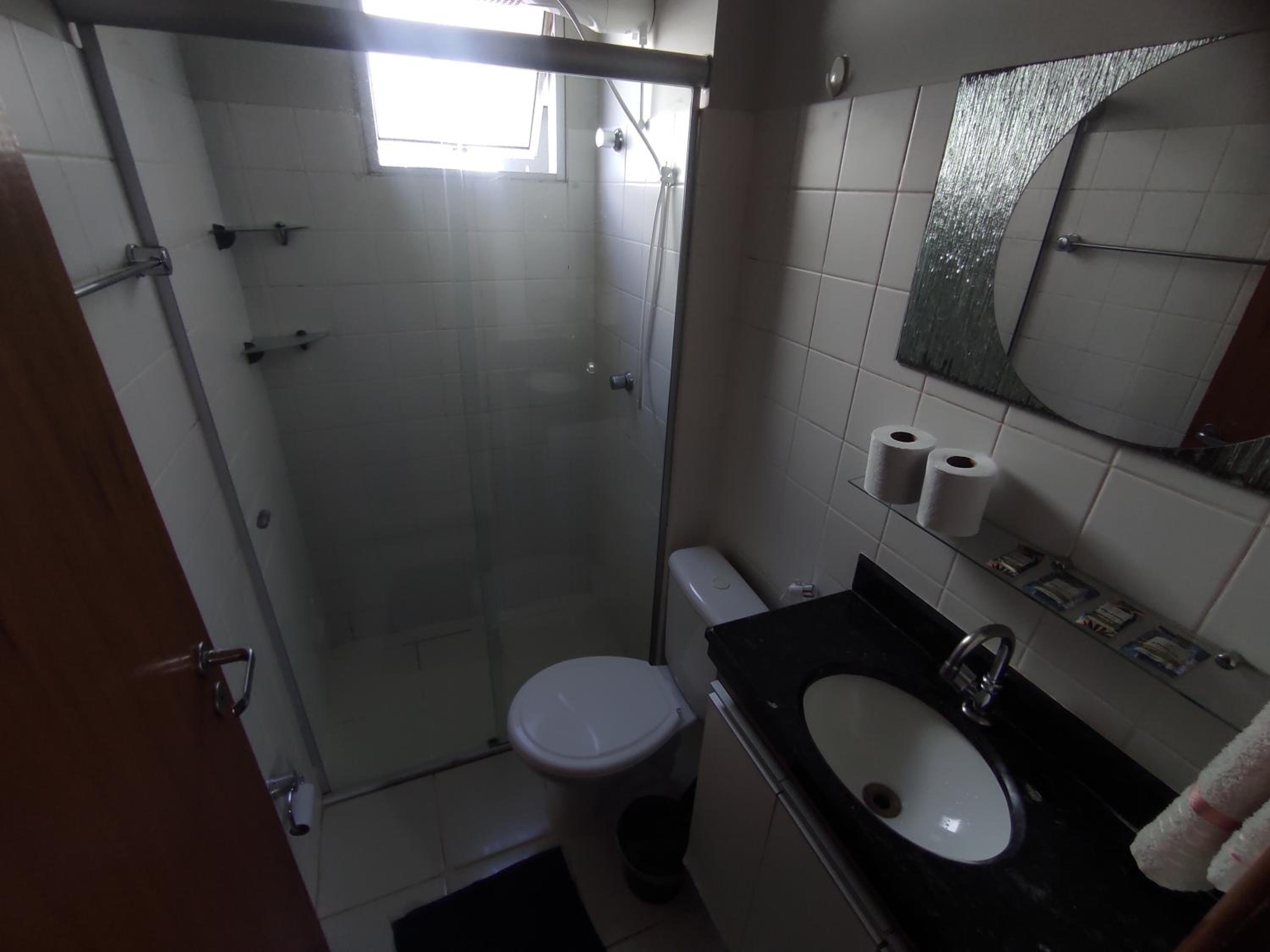 Apartamento inteiro no Alto Umuarama, próximo ao Aeroporto, Medicina e Granja Marileusa.