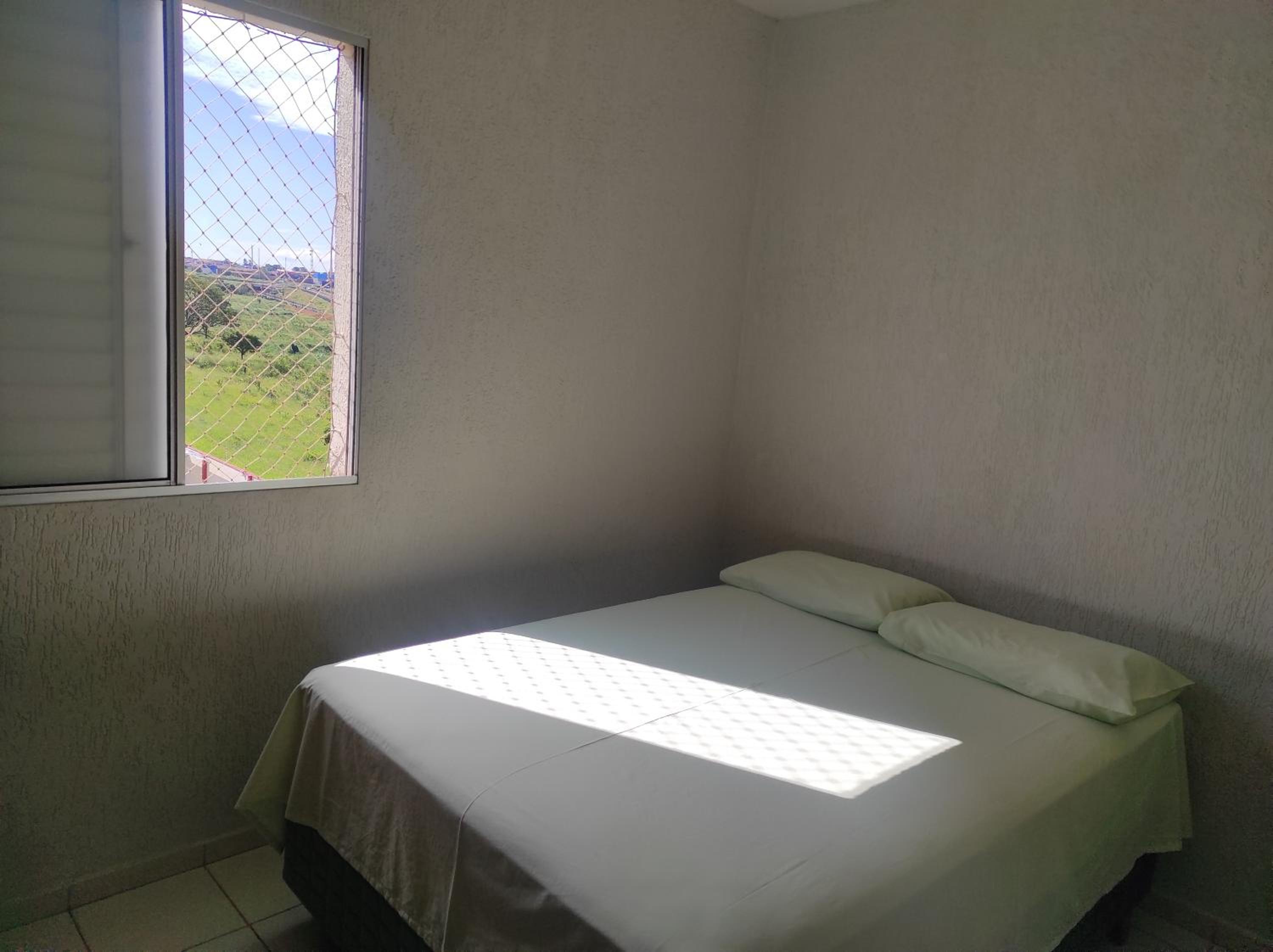 Apartamento inteiro no Alto Umuarama, próximo ao Aeroporto, Medicina e Granja Marileusa.