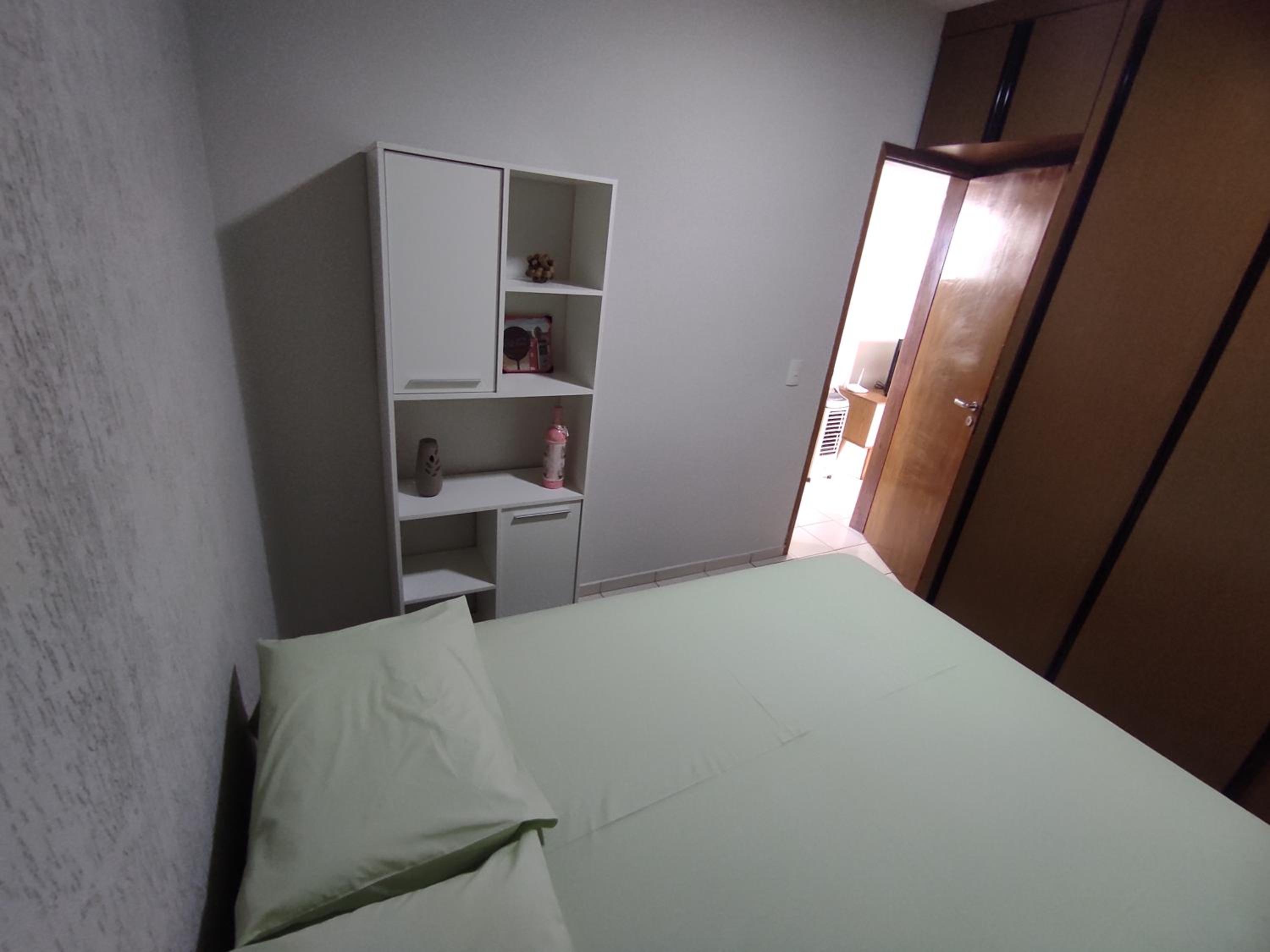 Apartamento inteiro no Alto Umuarama, próximo ao Aeroporto, Medicina e Granja Marileusa.