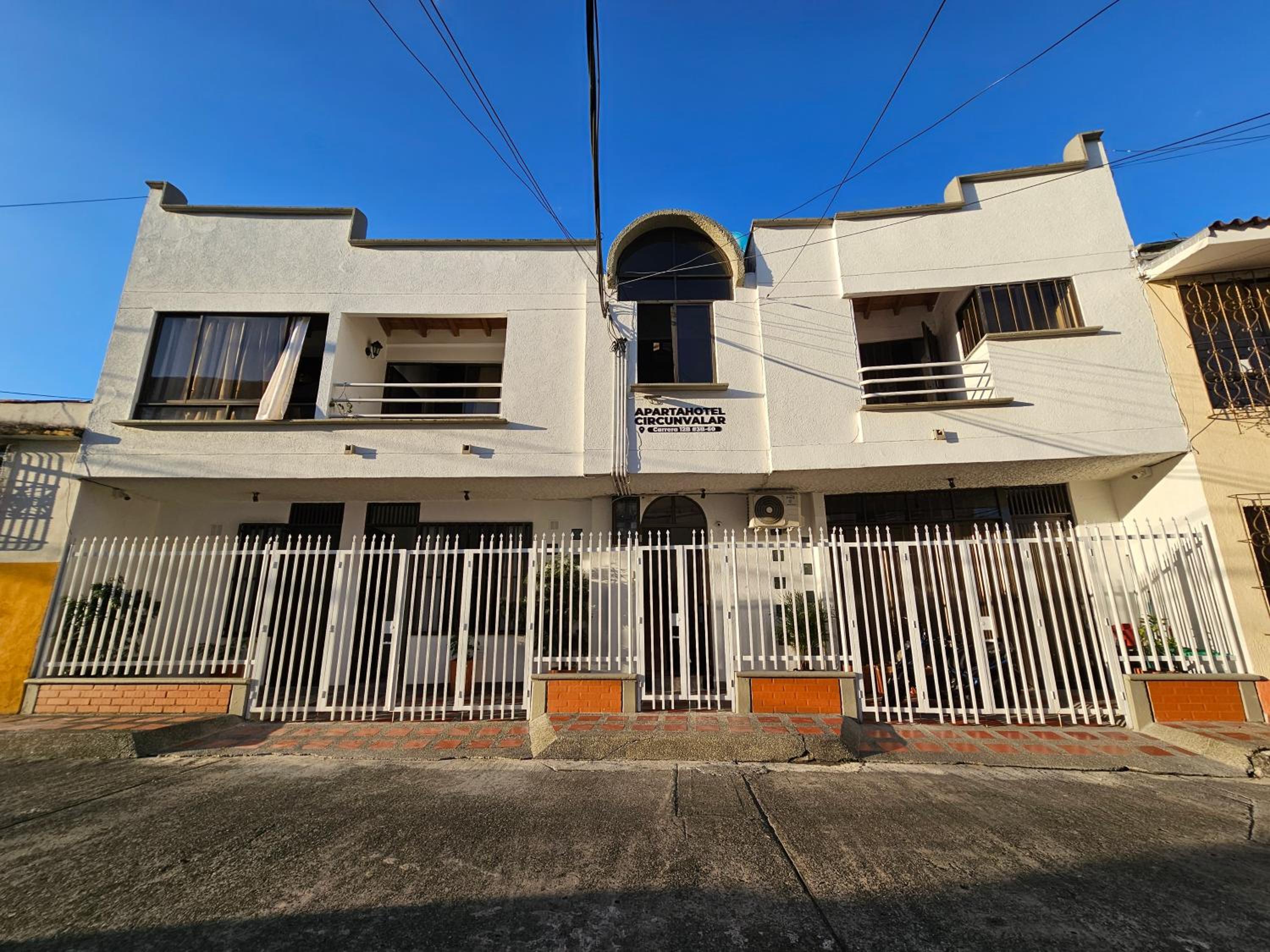 Estudio En La Rebeca Circunvalar / Parceros Group