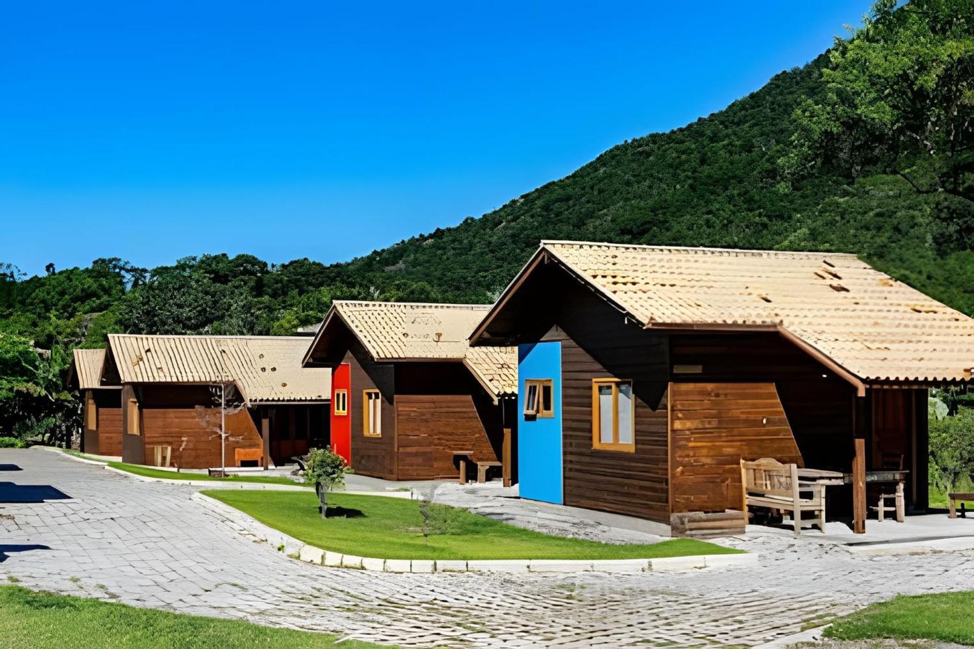 Cabanas aconchegantes. Desfrute da natureza e praia