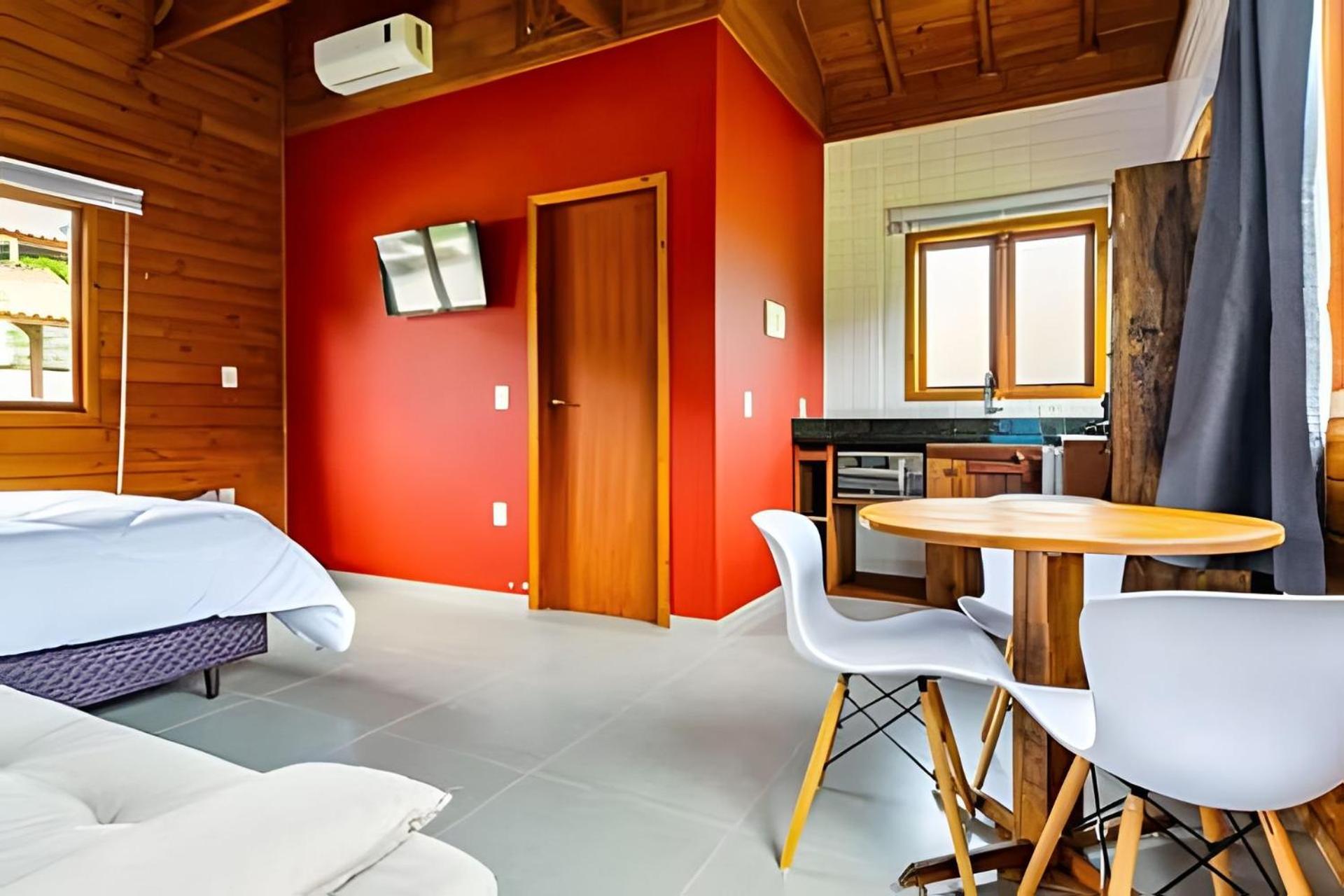 Cabanas aconchegantes. Desfrute da natureza e praia