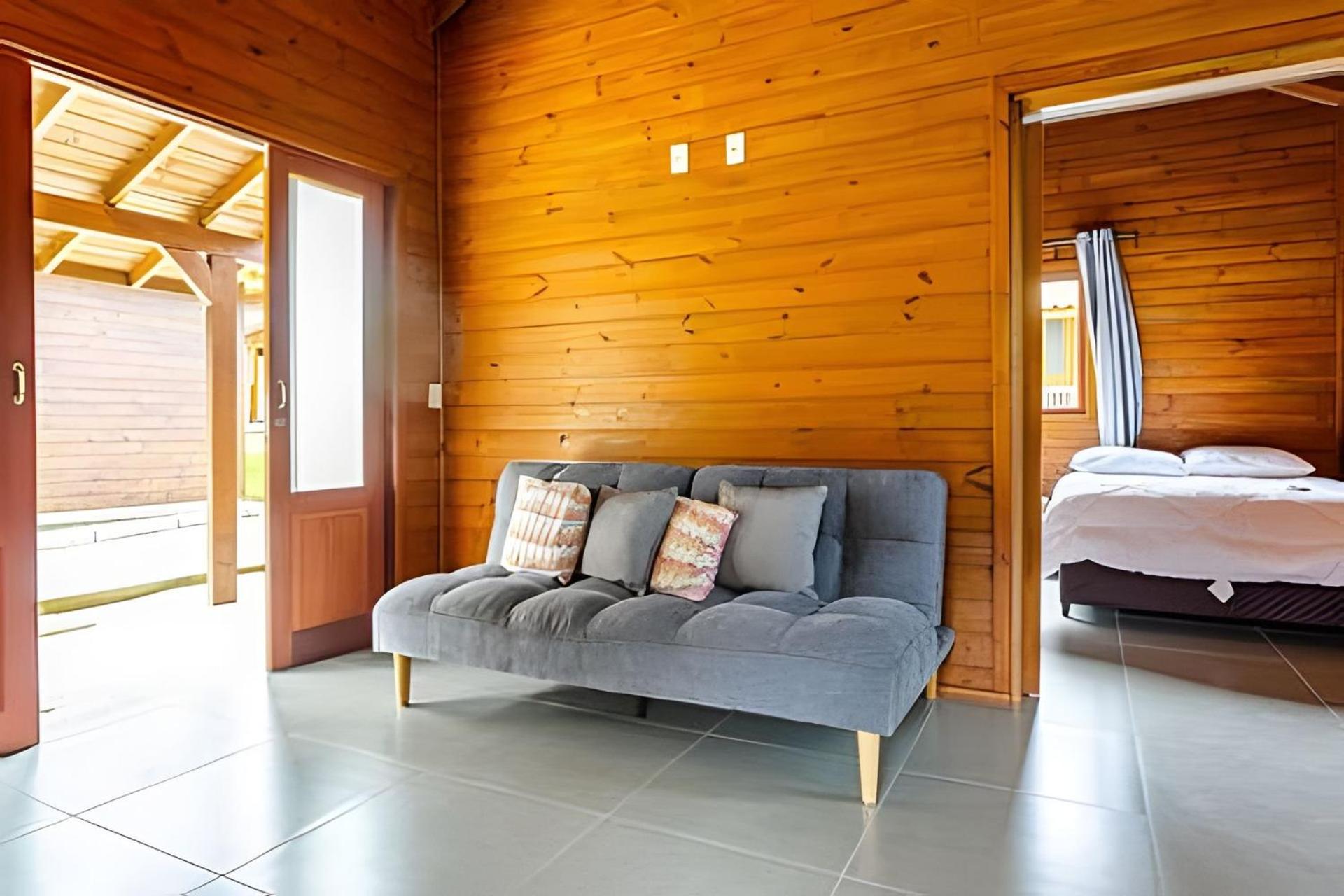 Cabanas aconchegantes. Desfrute da natureza e praia
