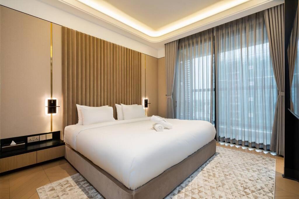 The Rixx Masterpiece Apartment@Vincom/Opera House