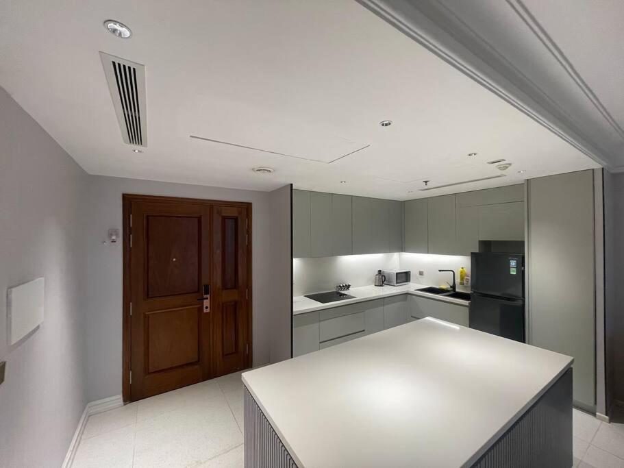 The Rixx Masterpiece Apartment@Vincom/Opera House