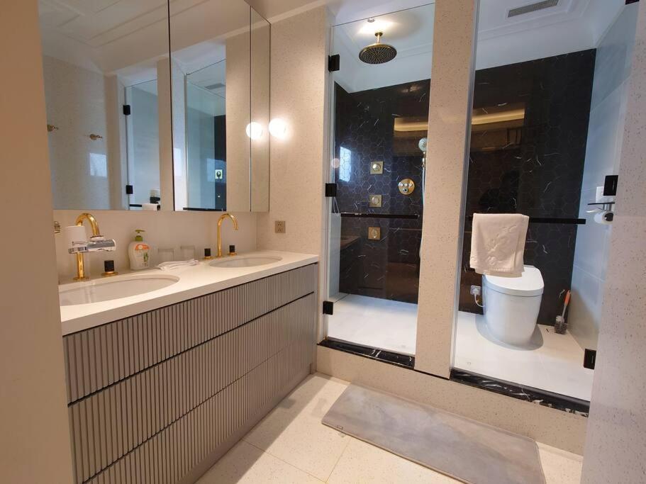 The Rixx Masterpiece Apartment@Vincom/Opera House