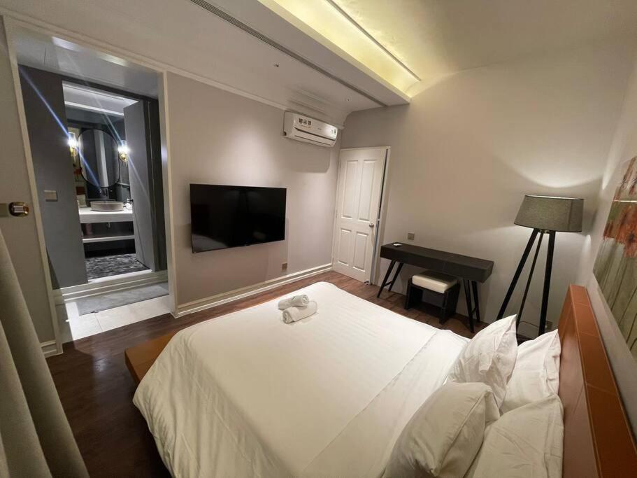 The Rixx Masterpiece Apartment@Vincom/Opera House