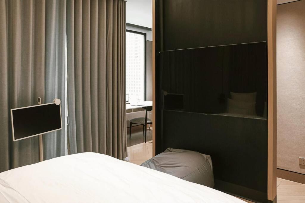The Rixx Masterpiece Apartment@Vincom/Opera House