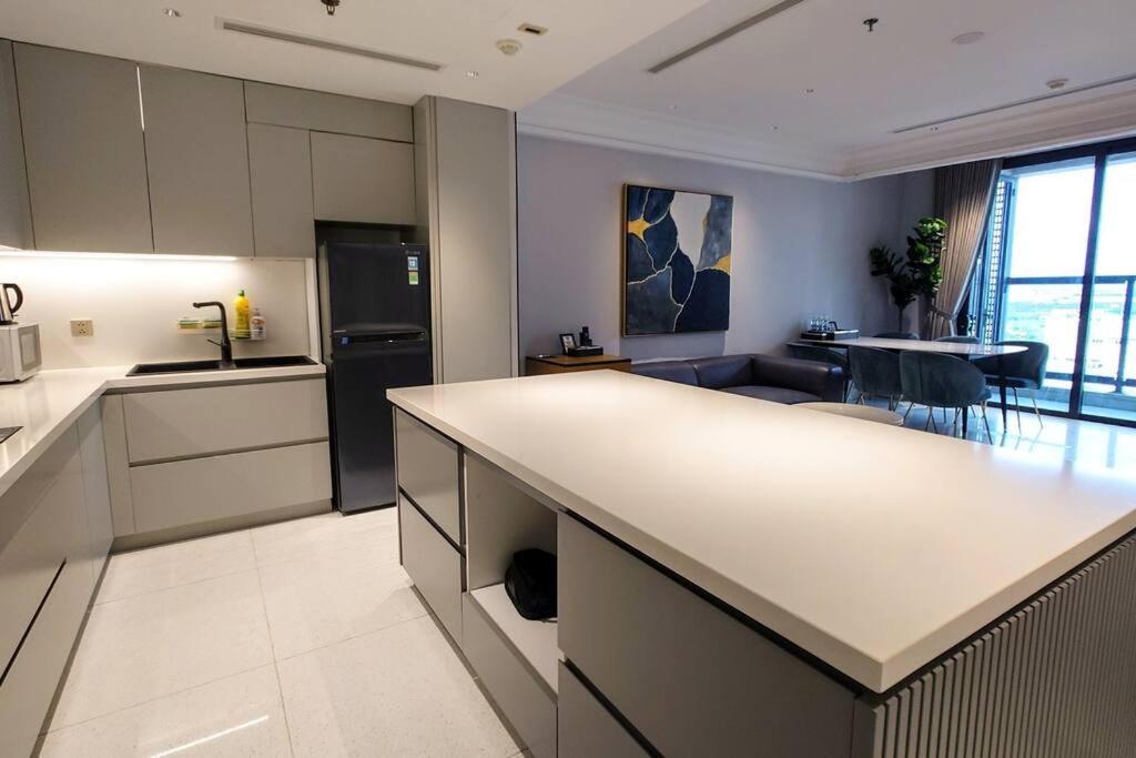 The Rixx Masterpiece Apartment@Vincom/Opera House