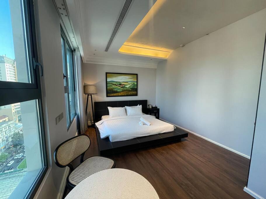 The Rixx Masterpiece Apartment@Vincom/Opera House