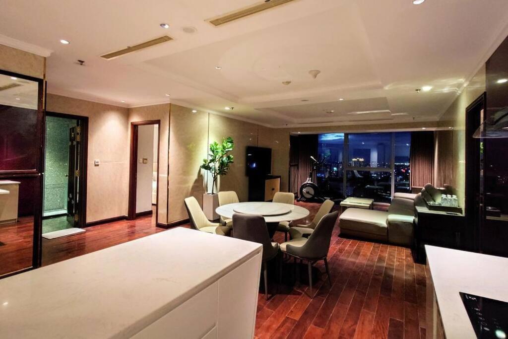 The Rixx Breathtaking View@Vincom D1/pool/Netflix