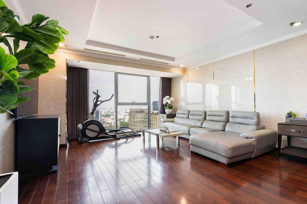 The Rixx Breathtaking View@Vincom D1/pool/Netflix