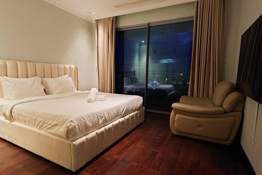 The Rixx Breathtaking View@Vincom D1/pool/Netflix