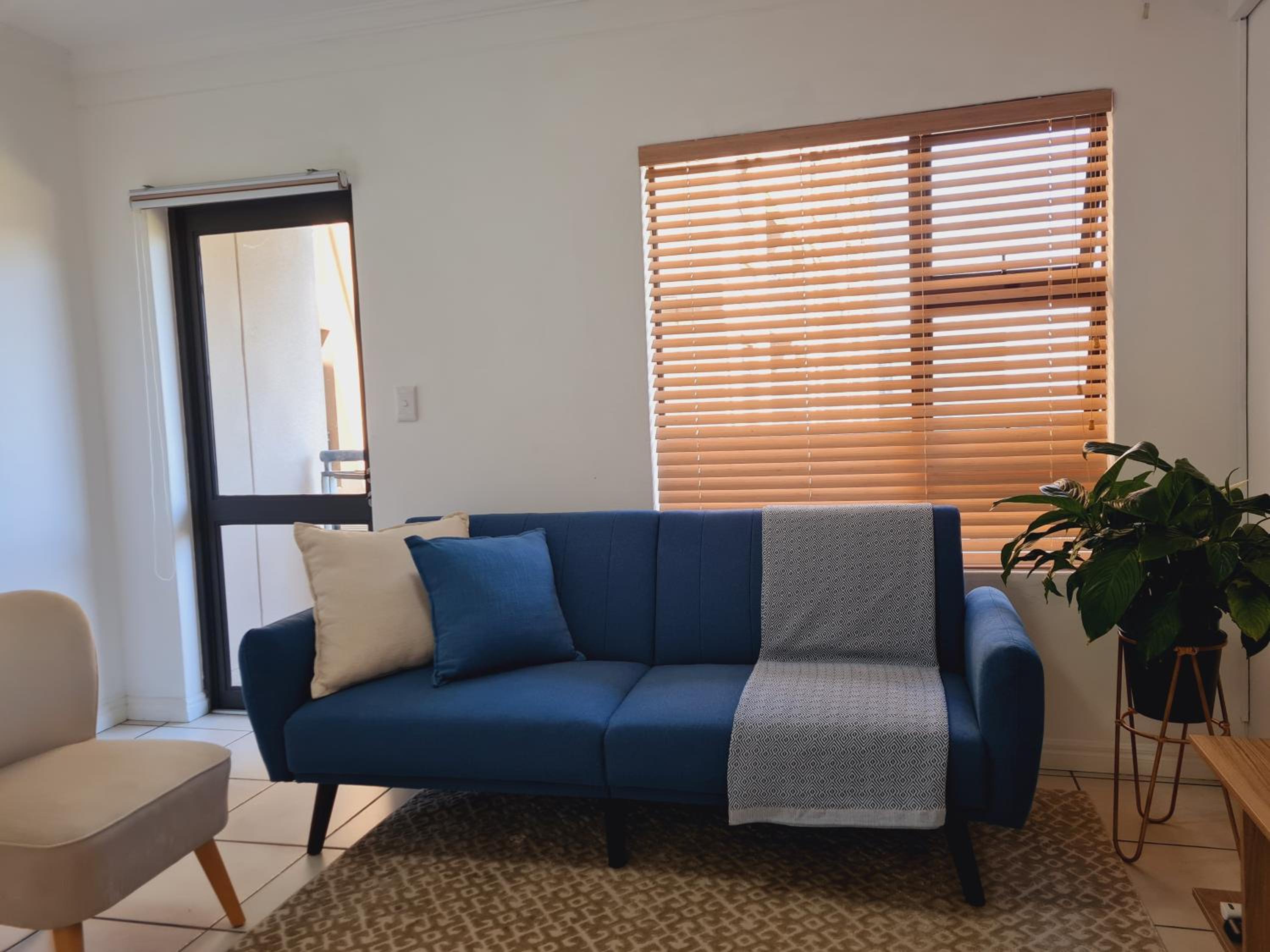 Beautiful 2 bed 2 bath apartment @ Westpoint in Sandton