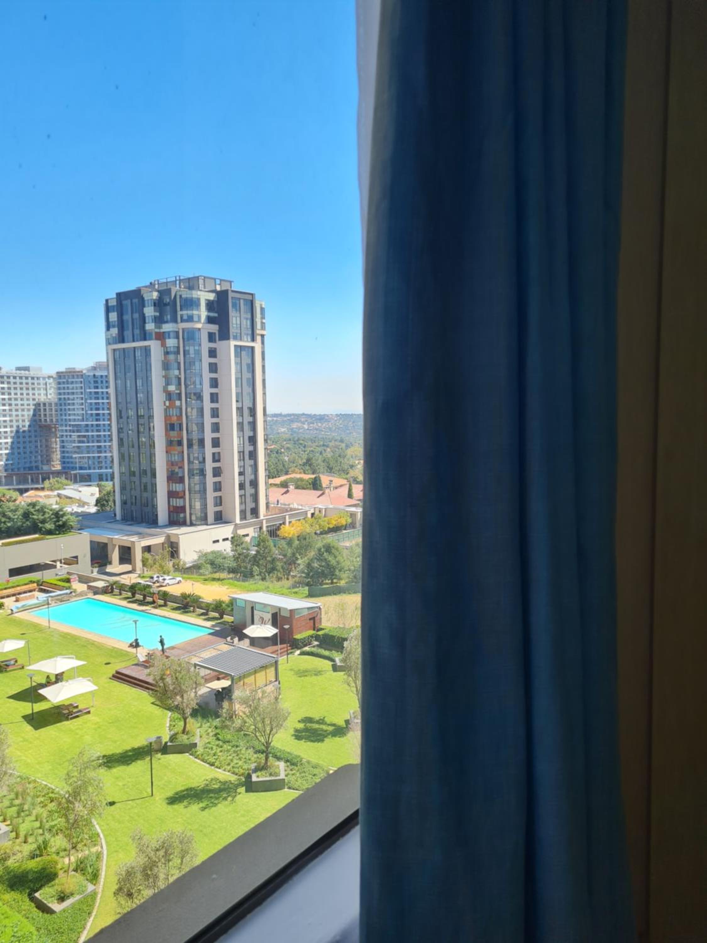 Beautiful 2 bed 2 bath apartment @ Westpoint in Sandton