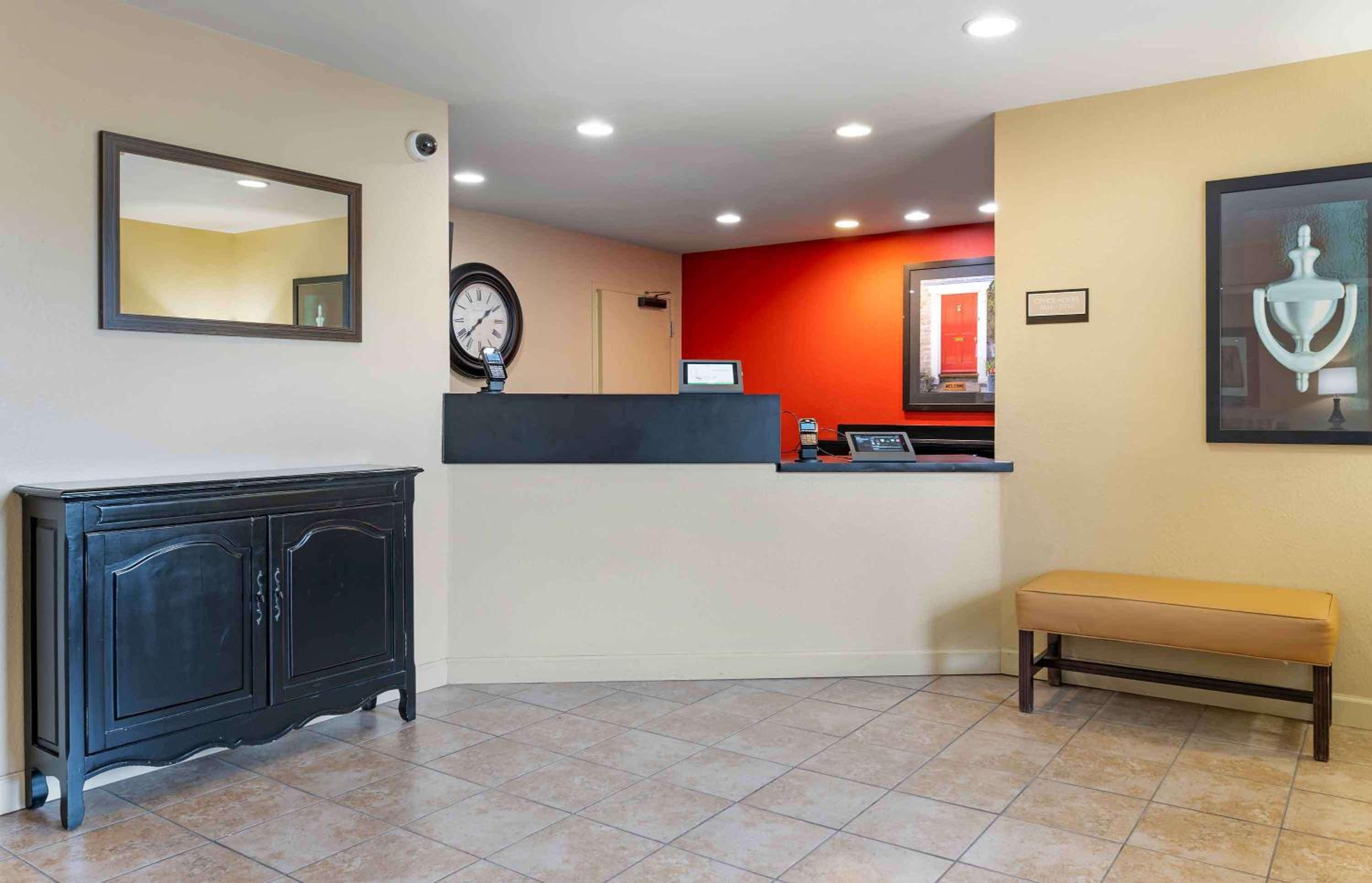 Studio 6 Extended Stay South Bend Mishawaka South IN view 5