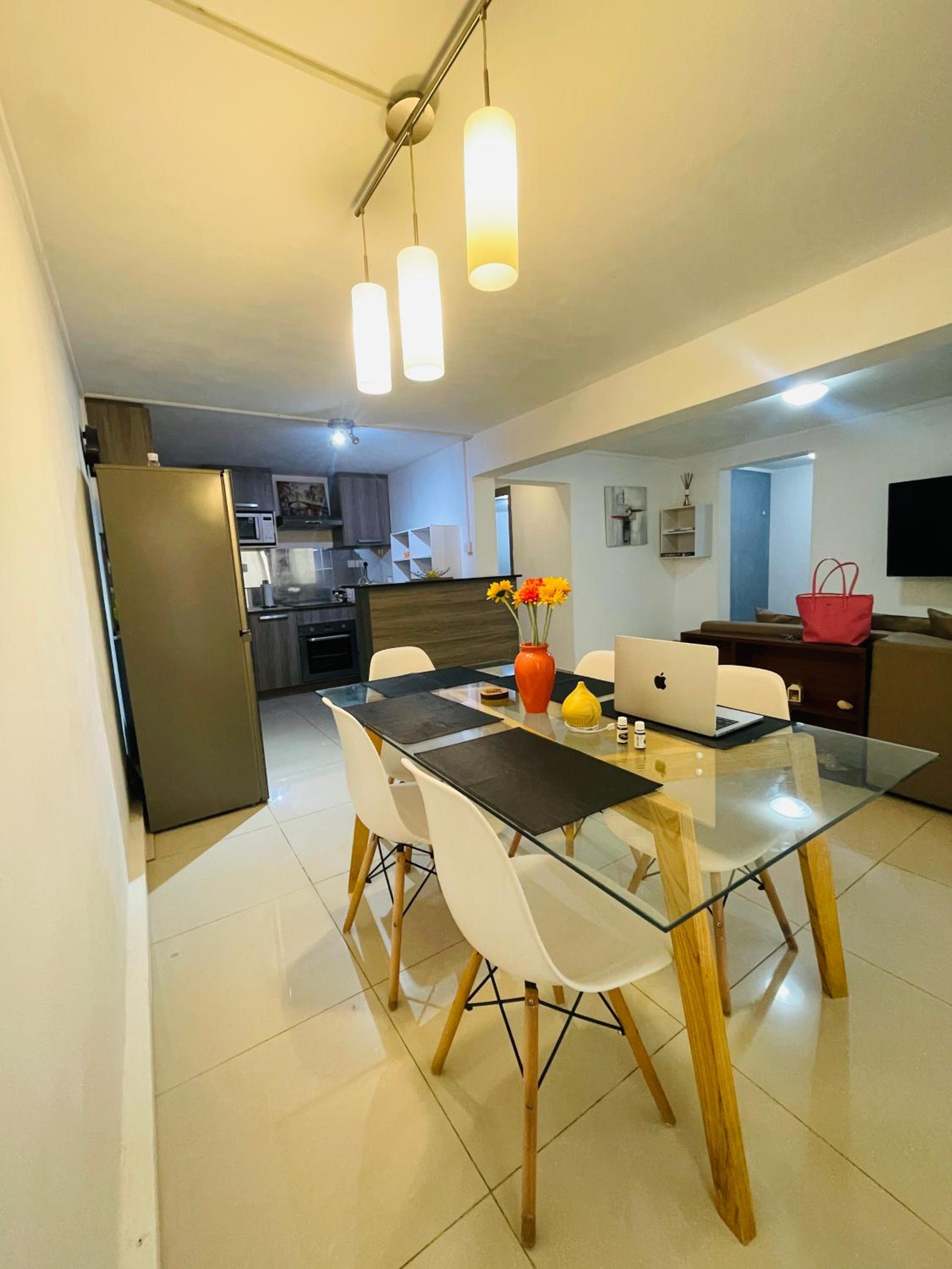 Modern 3-Bedroom Apt, 7mins Walk to Beach - SRC1A view 4