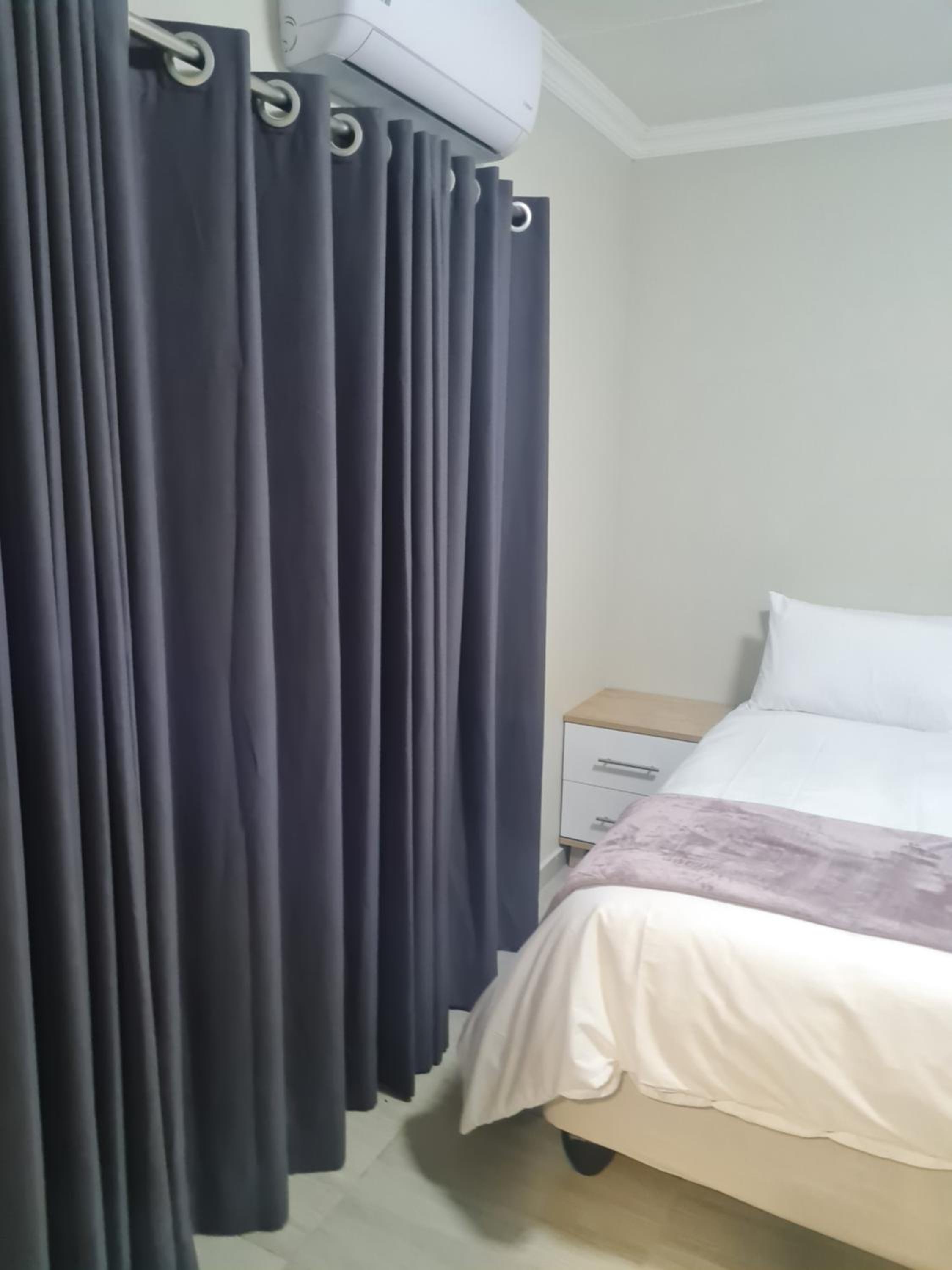 Lukhanyo Guest House